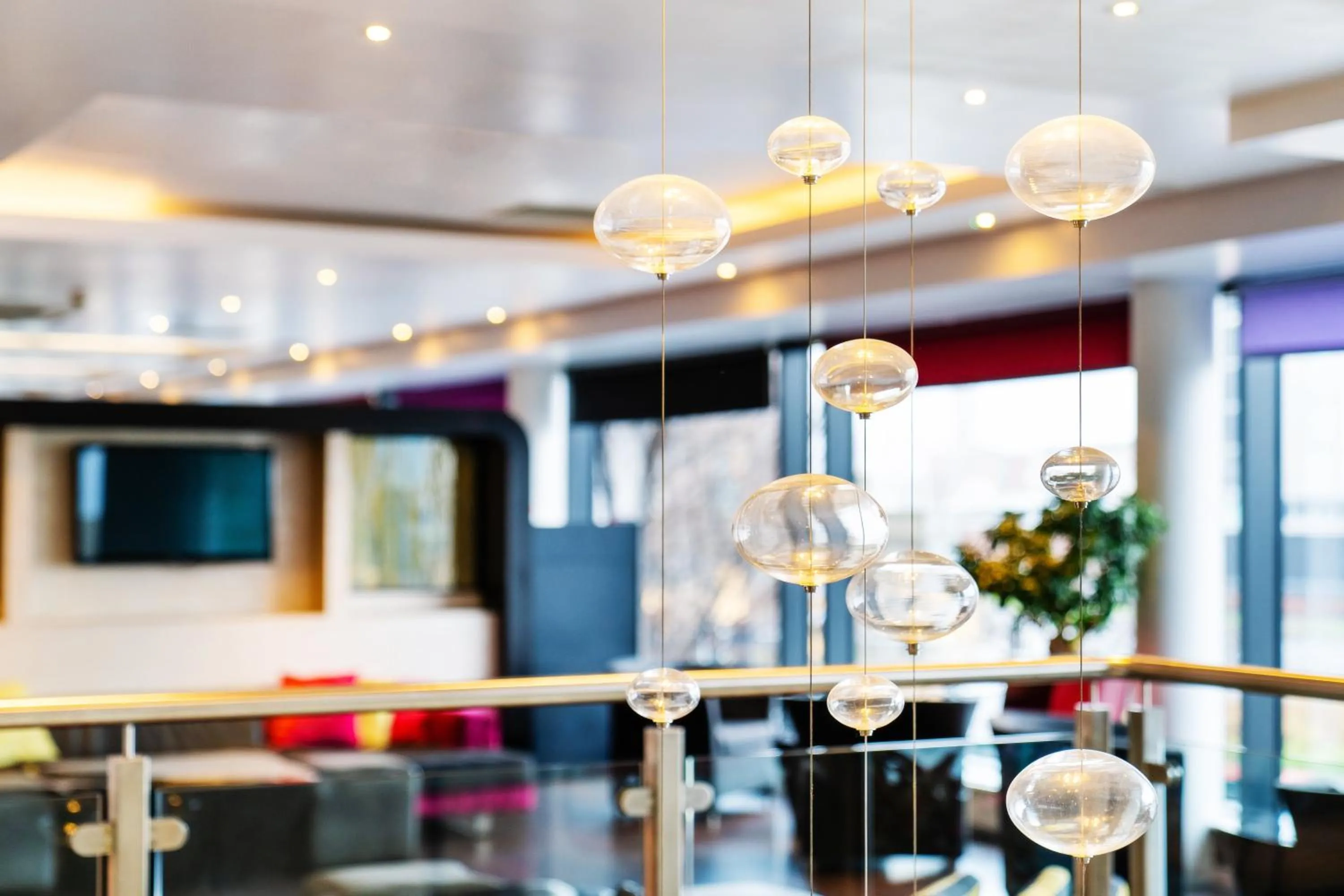 Lobby or reception in Holiday Inn Express Dundee by IHG