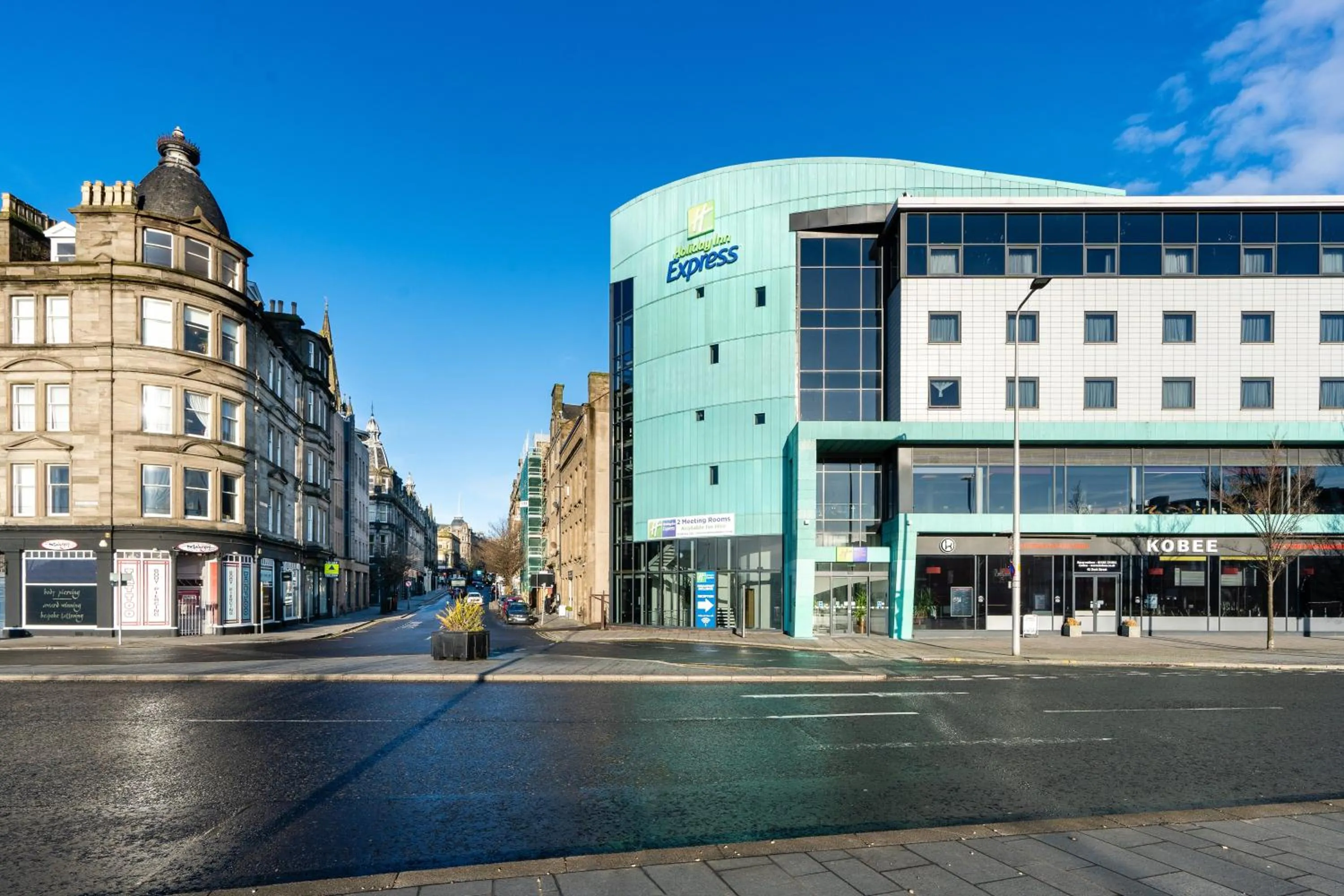 Property building in Holiday Inn Express Dundee by IHG