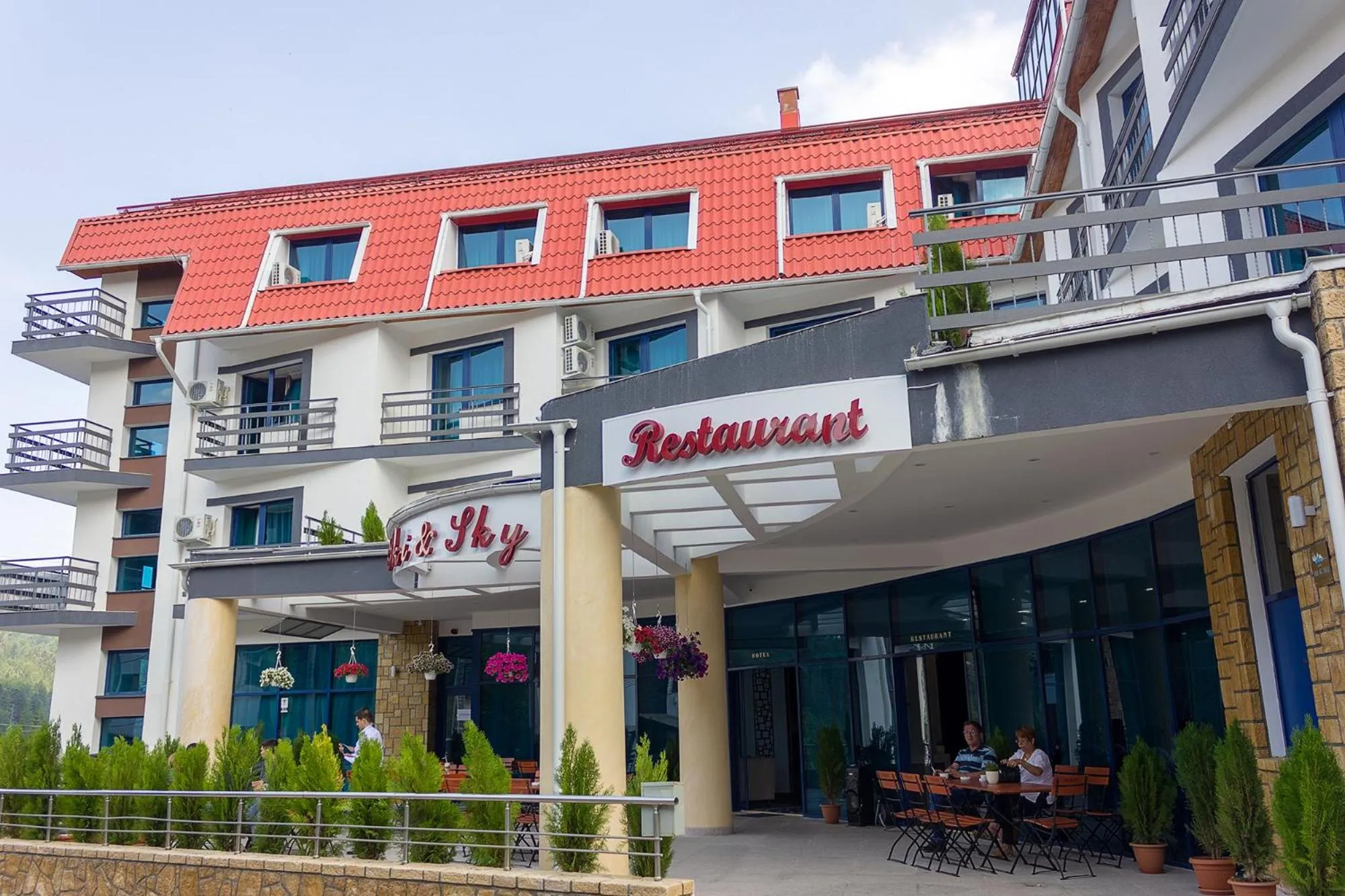 Property building in Hotel Ski&Sky