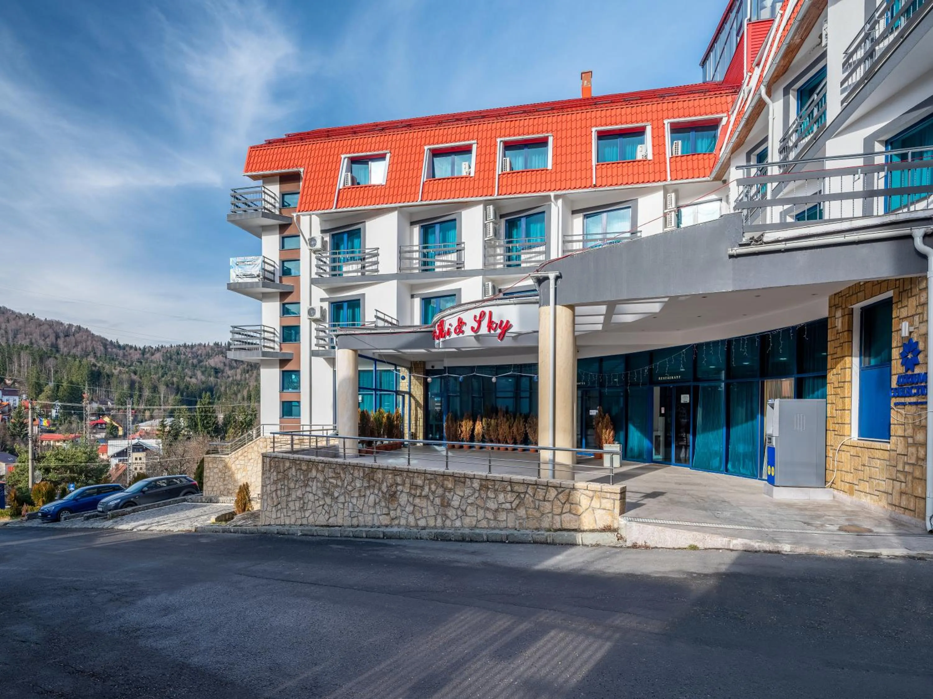 Property building in Hotel Ski&Sky