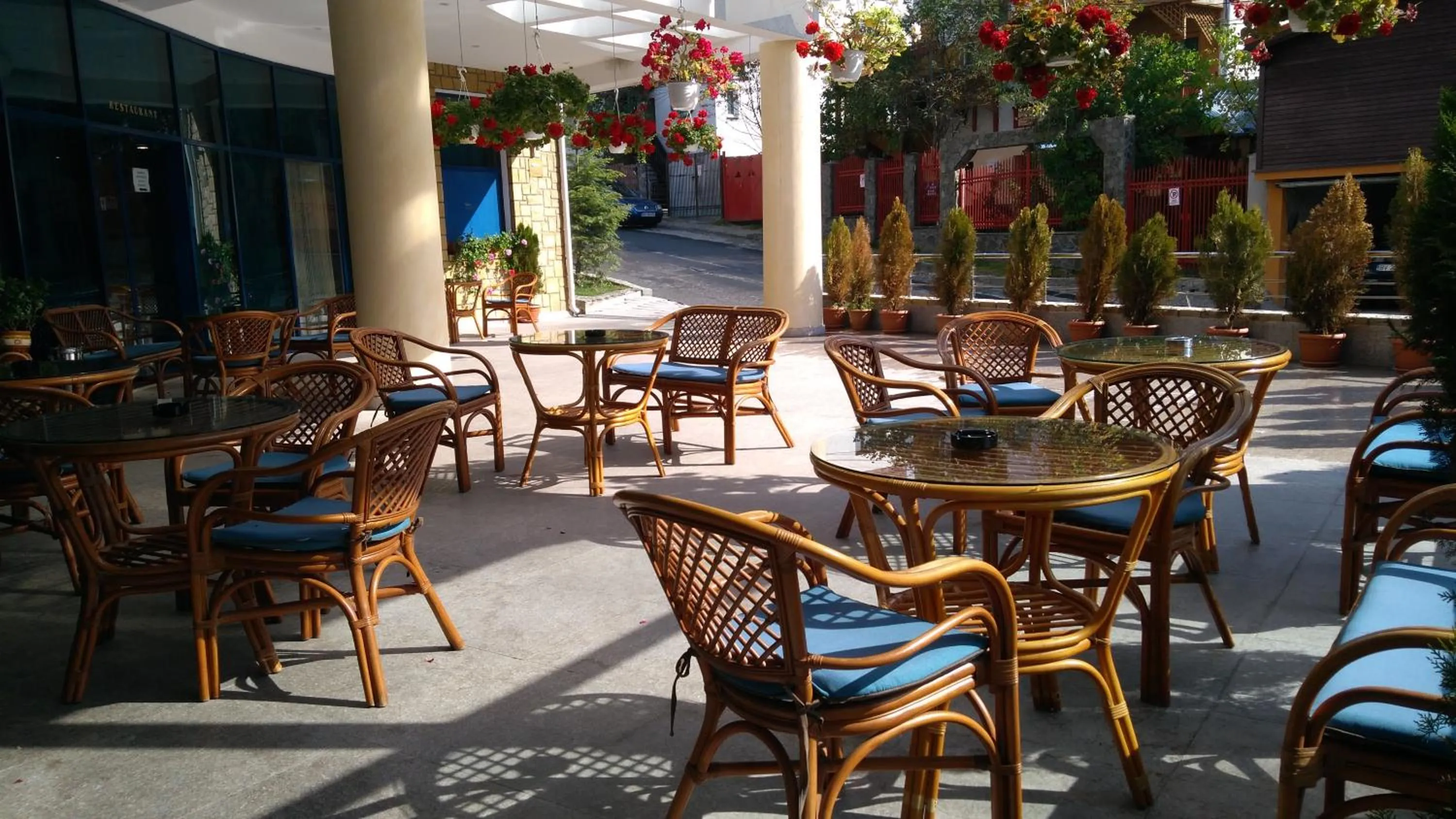 Restaurant/places to eat in Hotel Ski&Sky