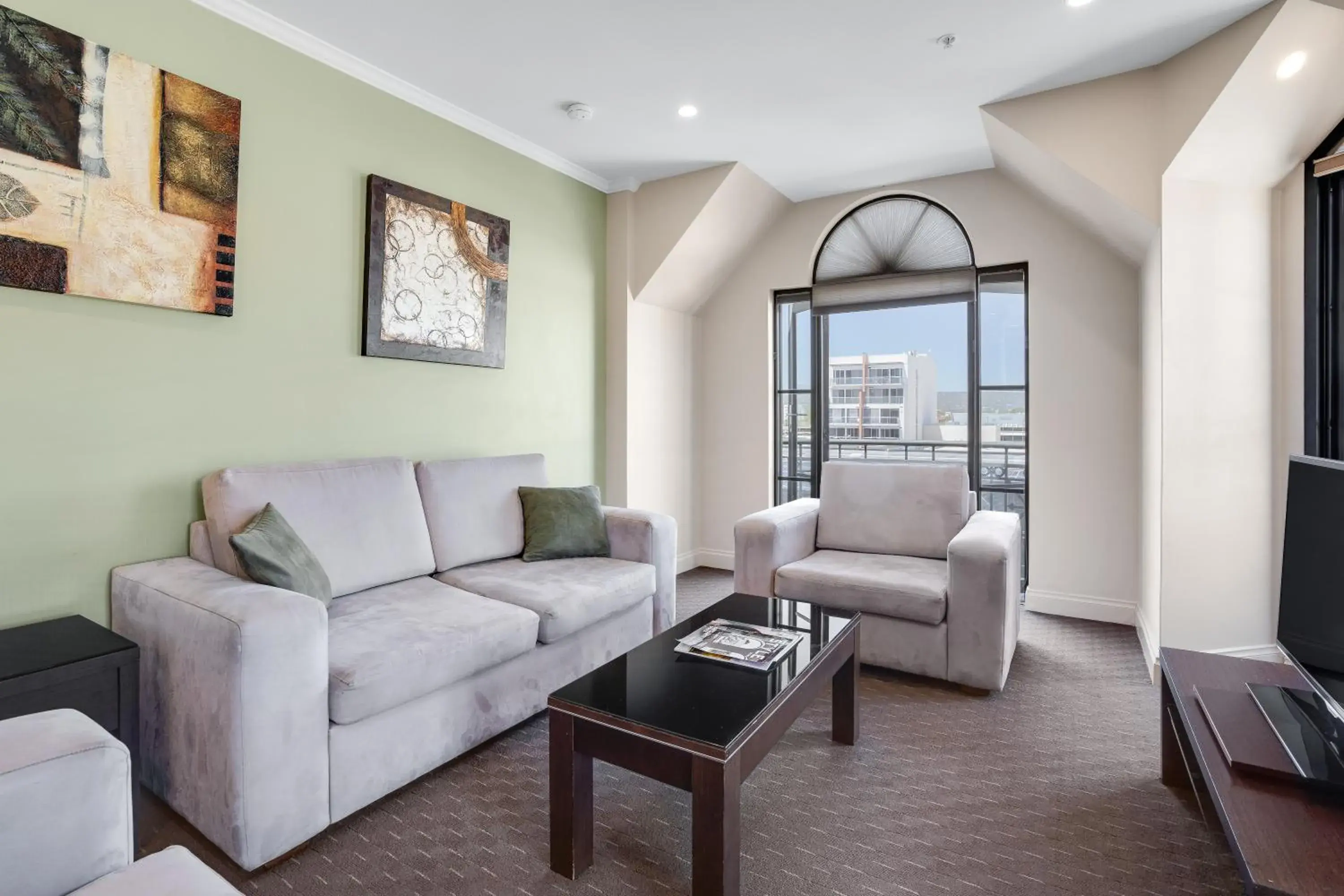 Three-Bedroom Apartment in Frome Apartments Three-Bedroom Apartment in Frome Apartments