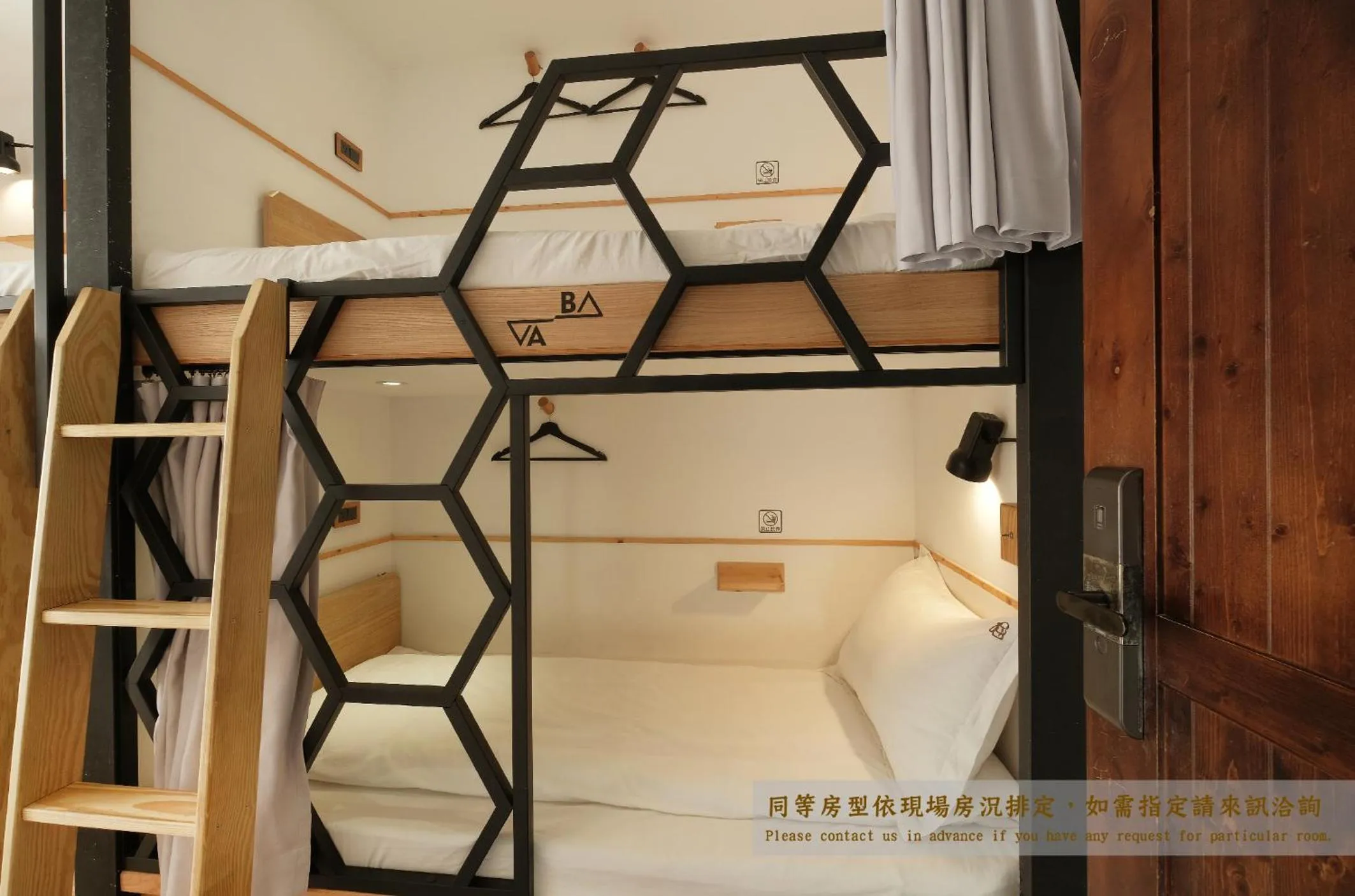 bunk bed, Bed in Journey Hostel