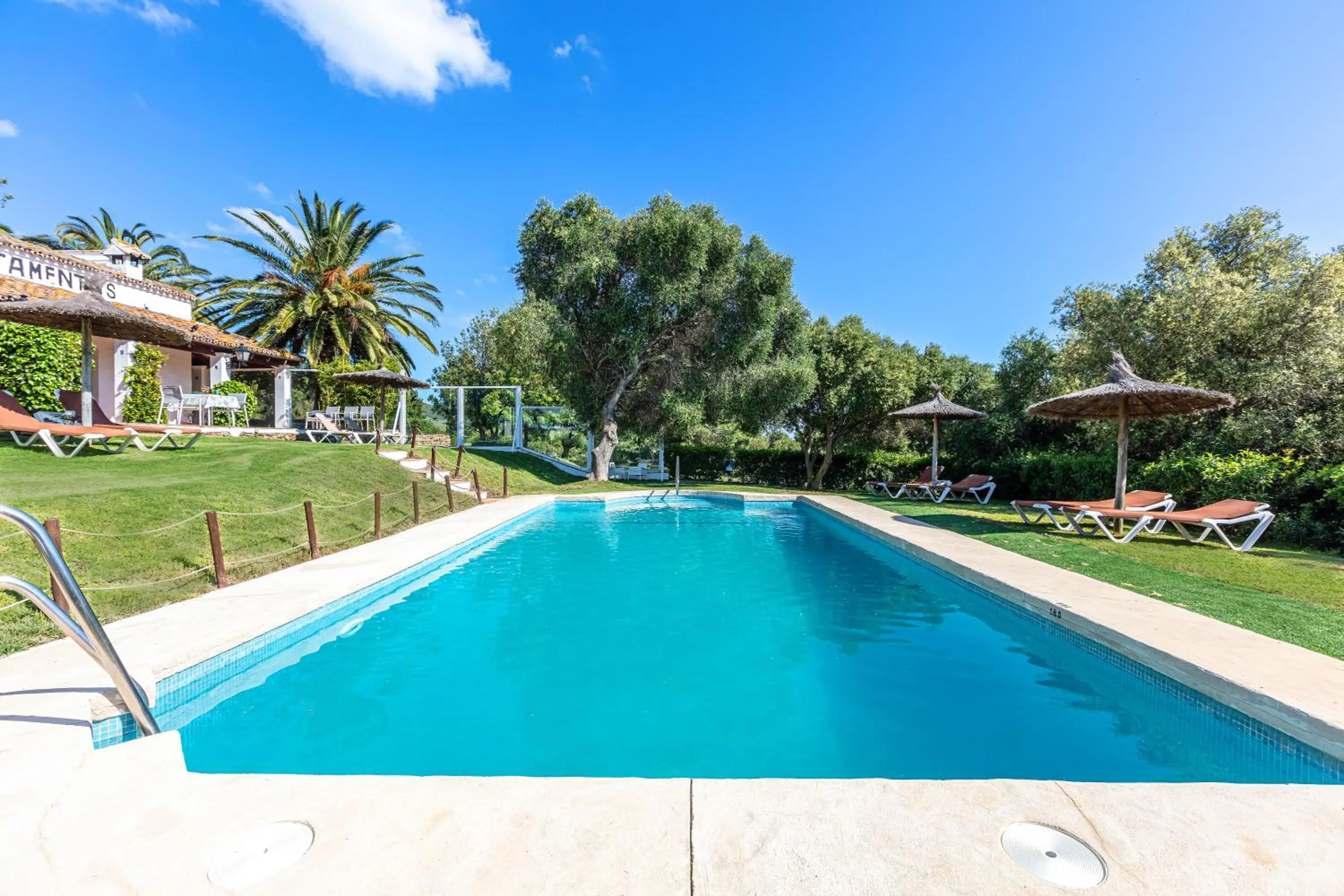 Swimming pool in Hotel-Apart CORTIJO LAS PIÑAS
