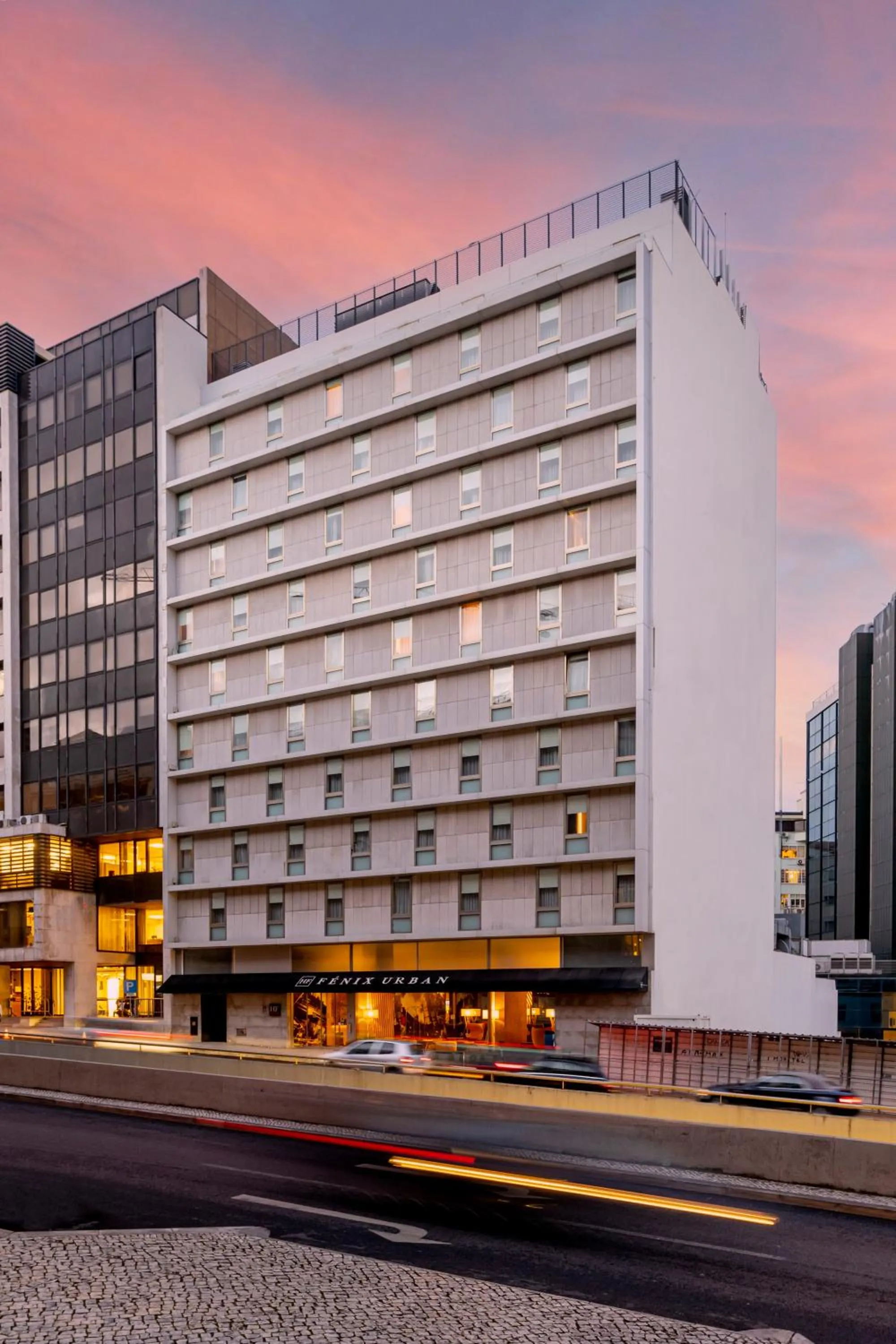 Property building in HF Fénix Urban