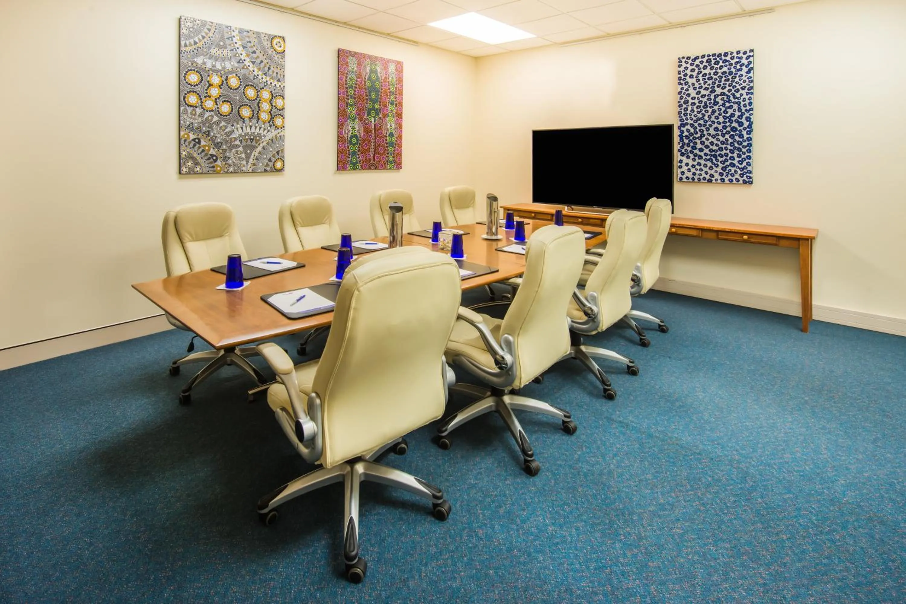 Meeting/conference room in Crowne Plaza Alice Springs Lasseters by IHG