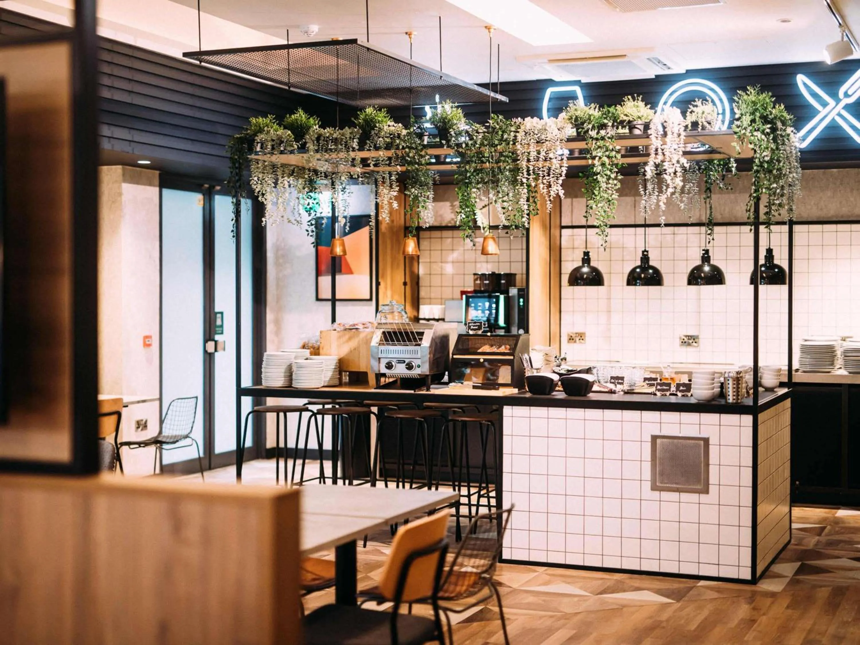 Breakfast in ibis Belfast City Centre