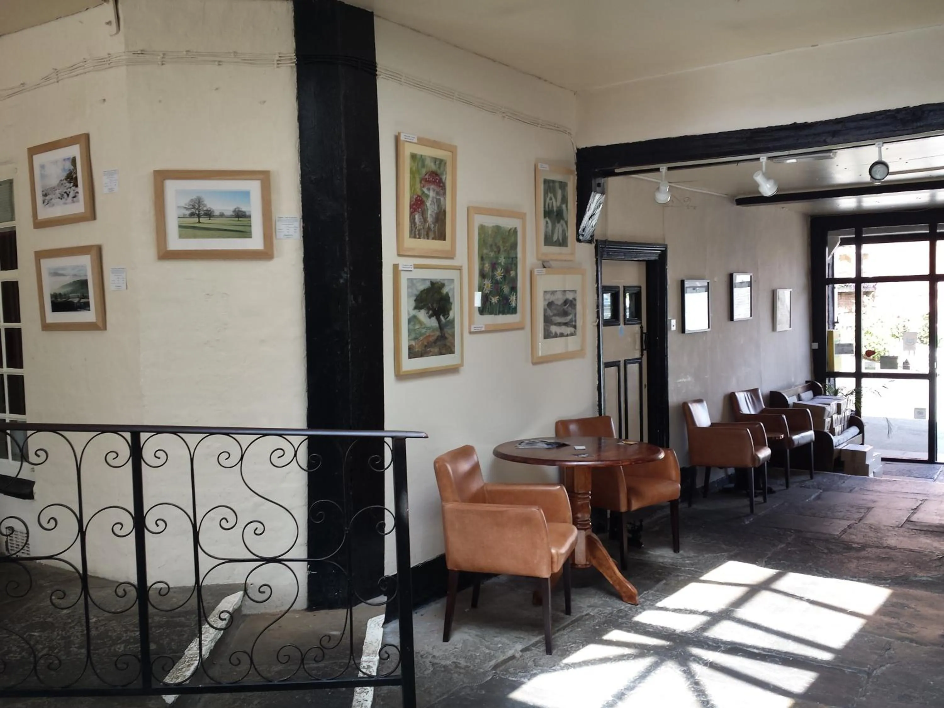 Lobby or reception in The Dragon Hotel