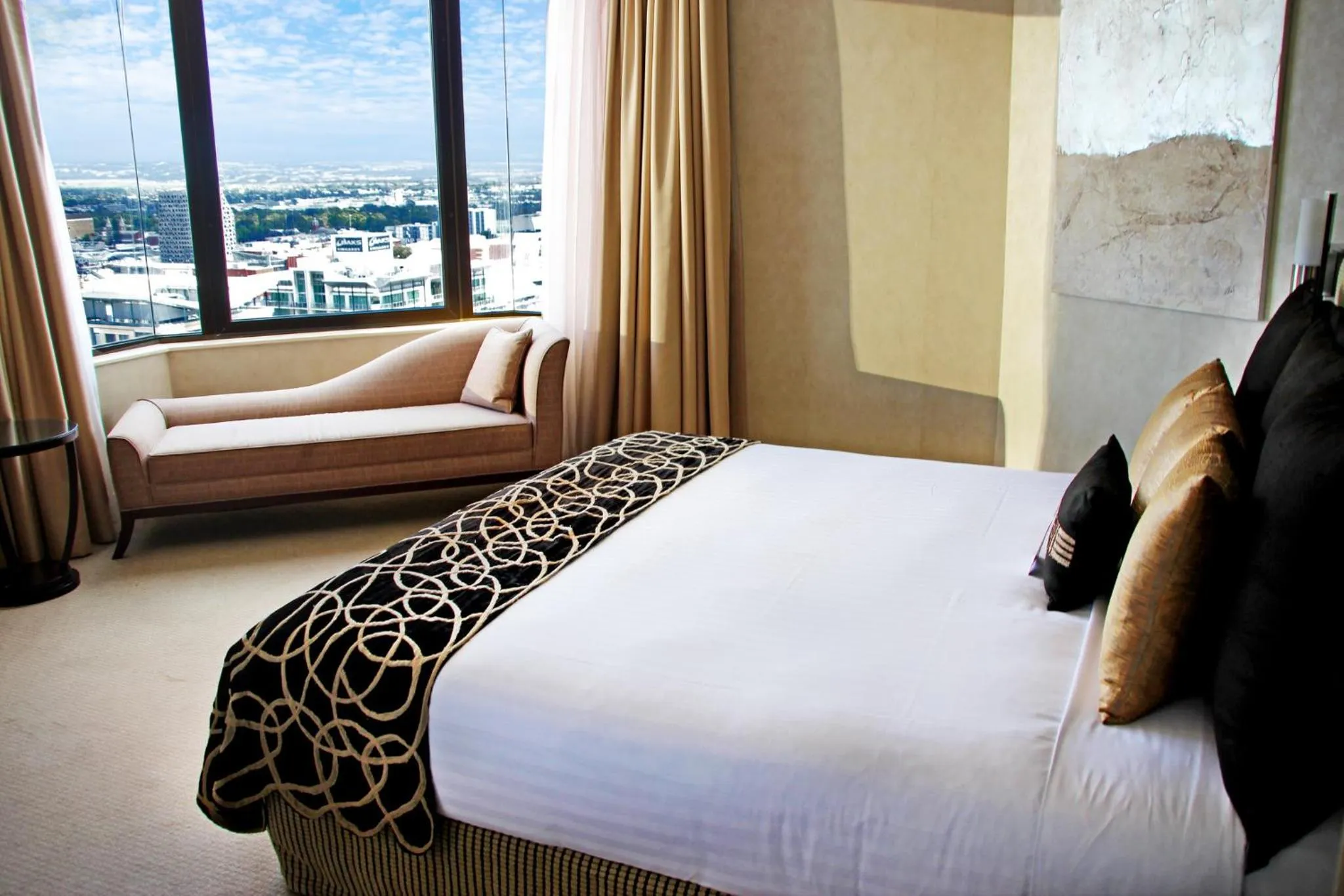 Photo of the whole room, Bed in InterContinental Adelaide by IHG