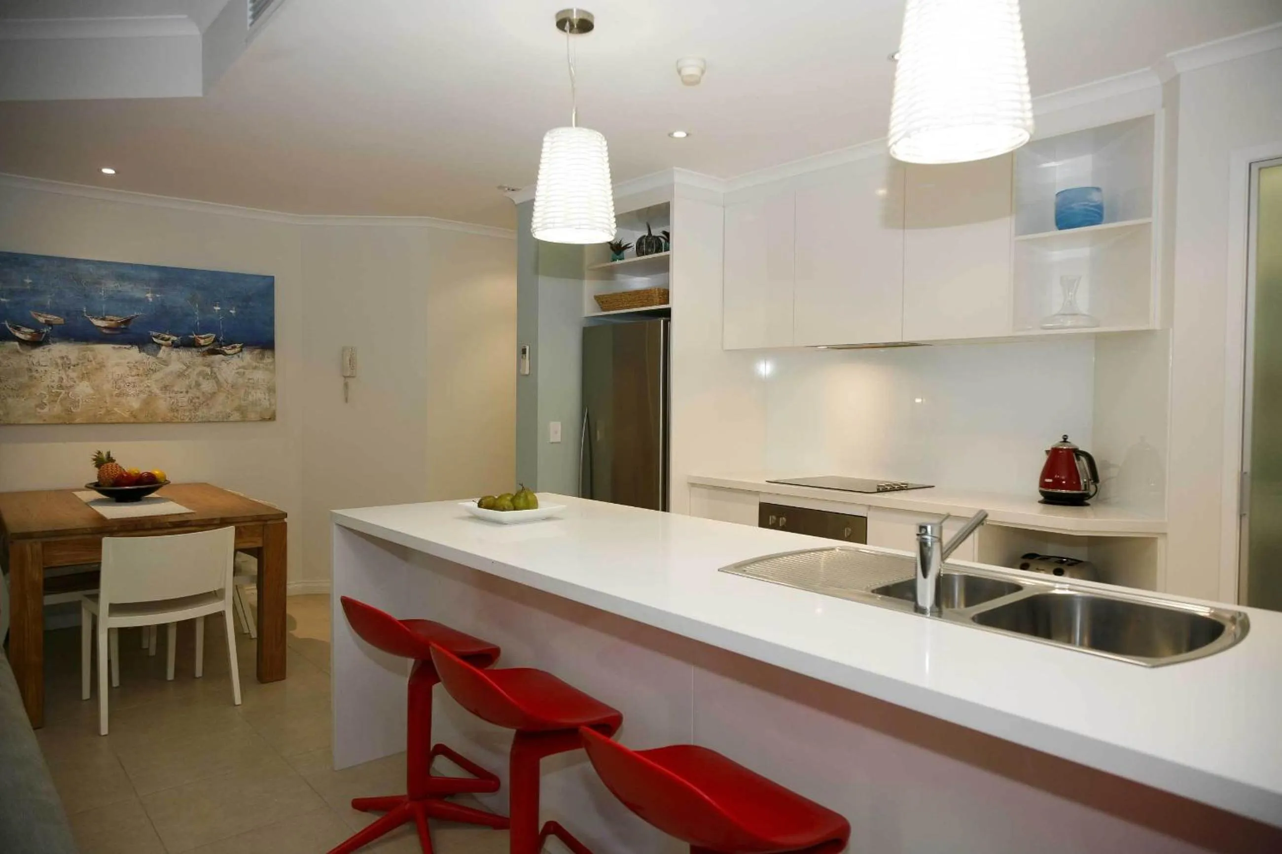 Kitchen or kitchenette in Emerald Noosa