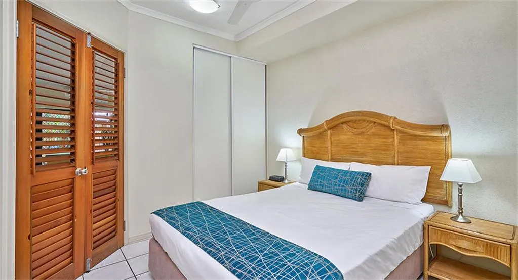 Bed in Trinity Beach Club Holiday Apartments