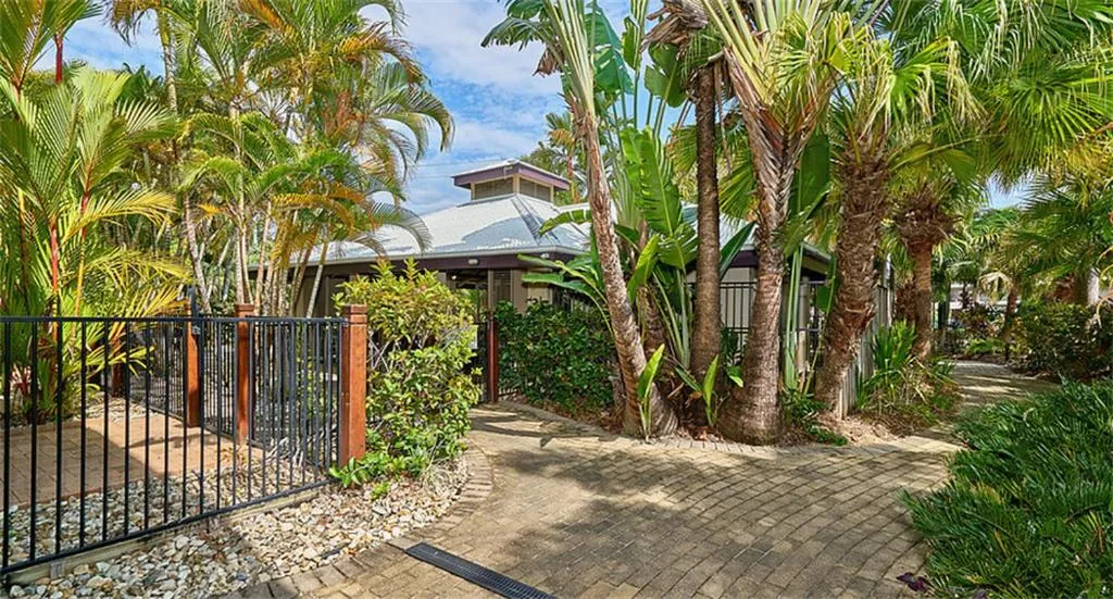 Garden in Trinity Beach Club Holiday Apartments