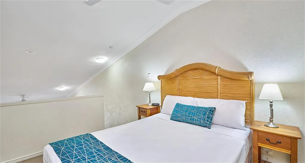 Bed in Trinity Beach Club Holiday Apartments