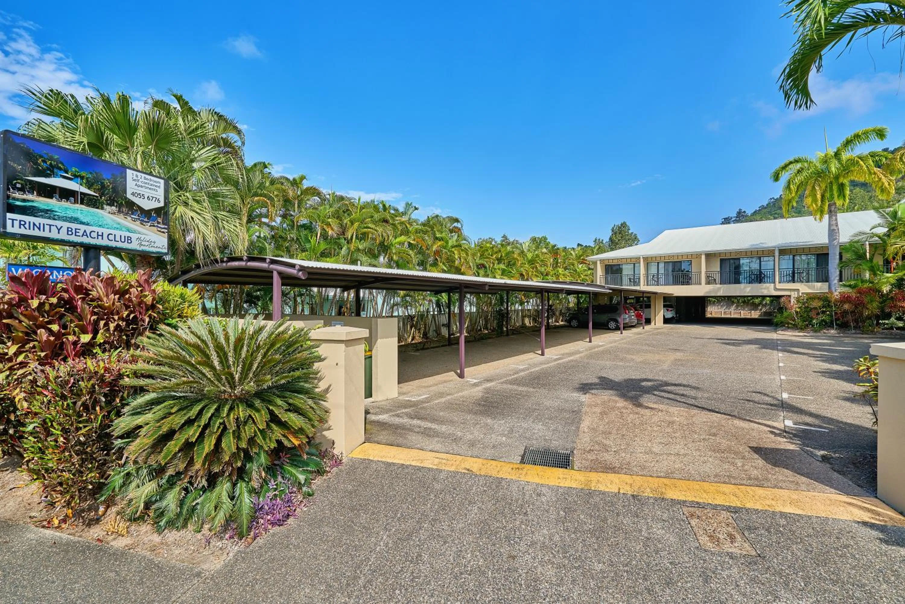 Facade/entrance in Trinity Beach Club Holiday Apartments