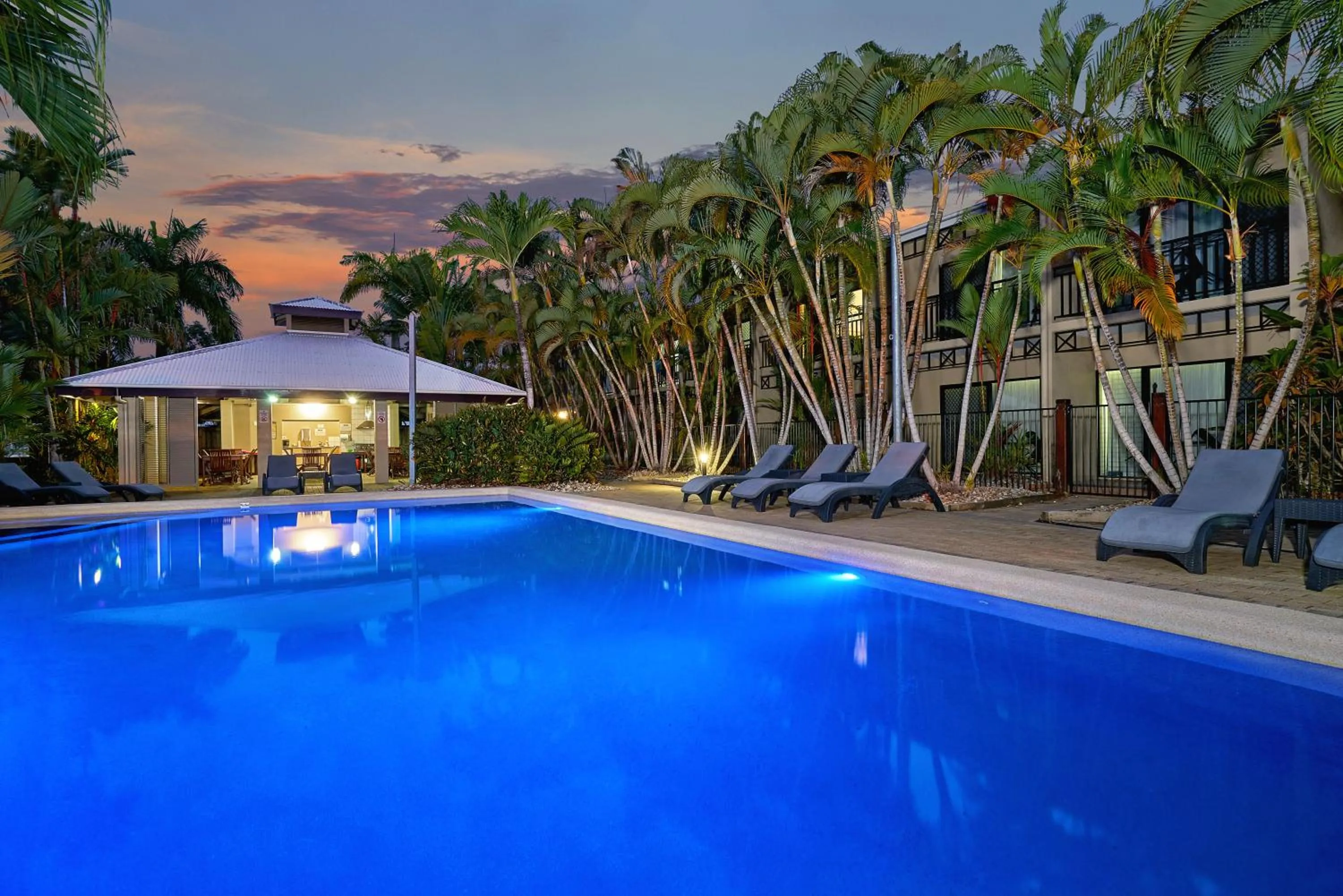 Swimming pool in Trinity Beach Club Holiday Apartments