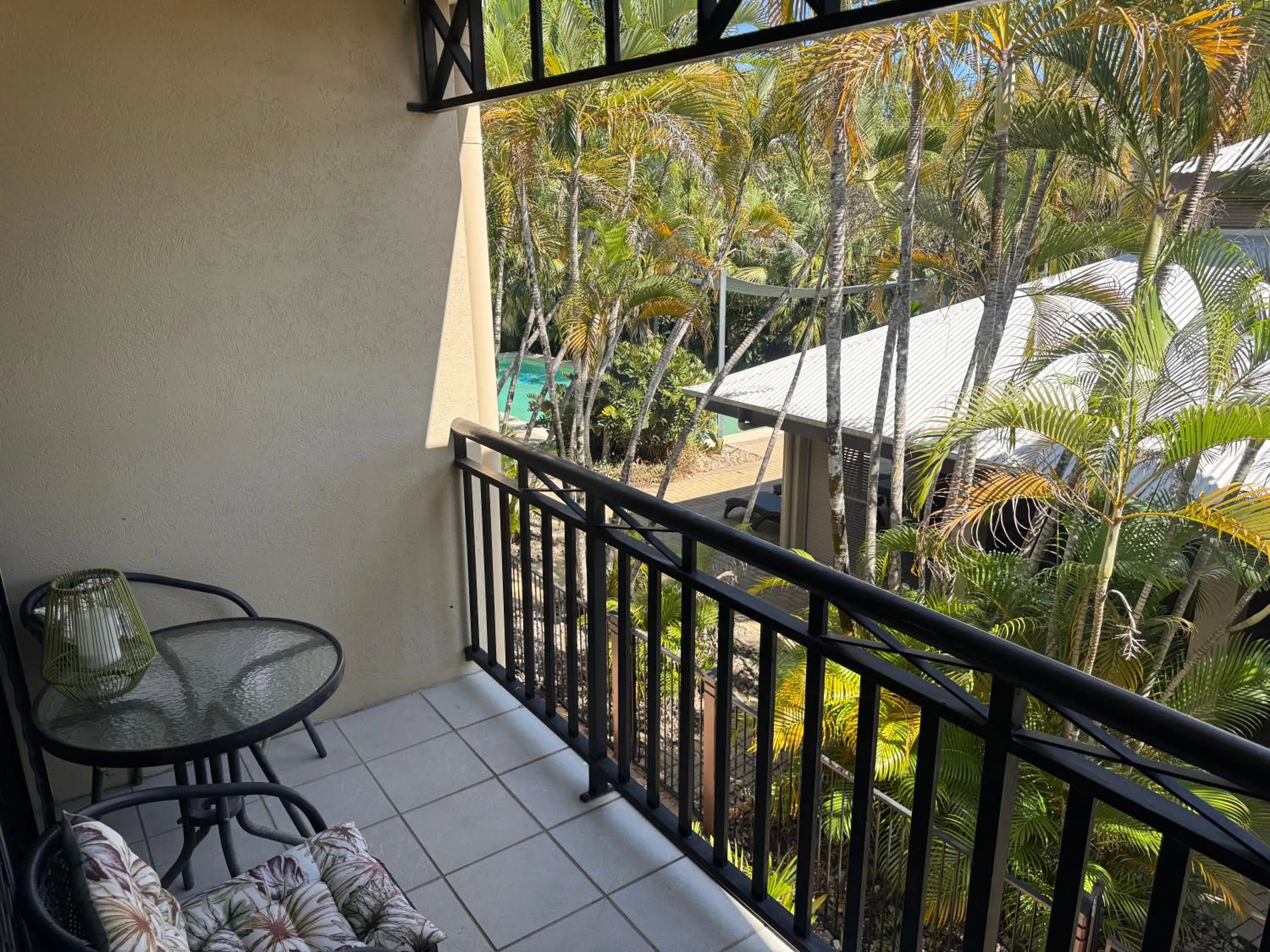 Trinity Beach Club Holiday Apartments