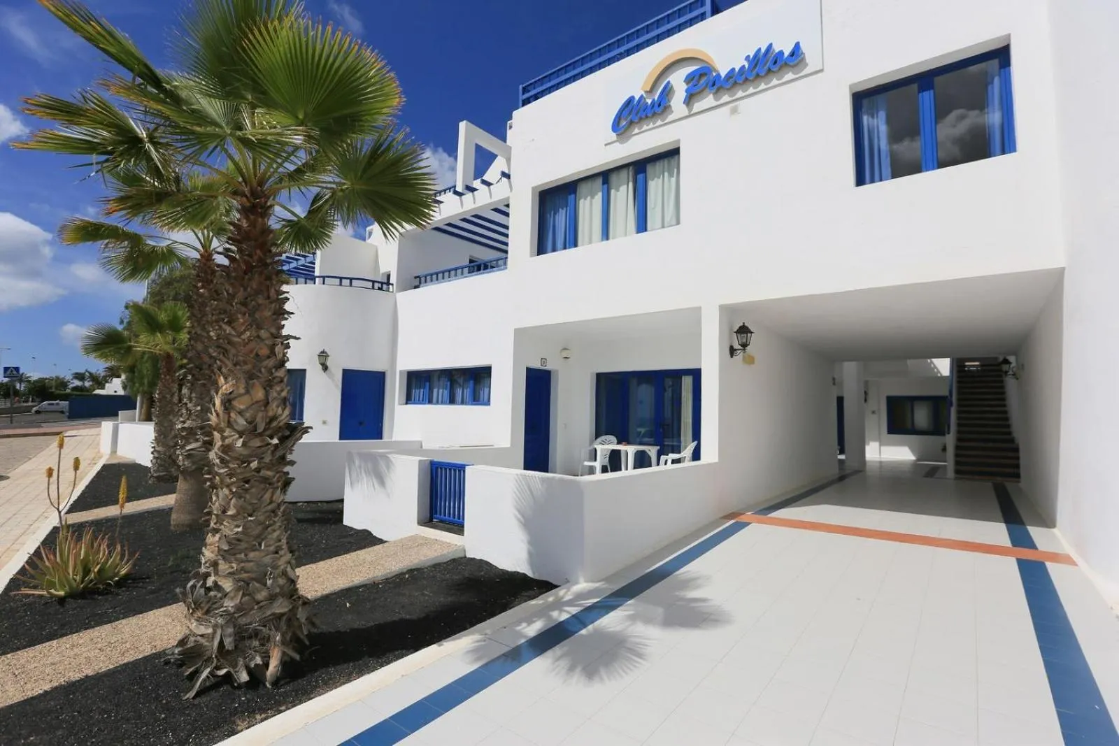 Property building in Apartamentos Club Pocillos