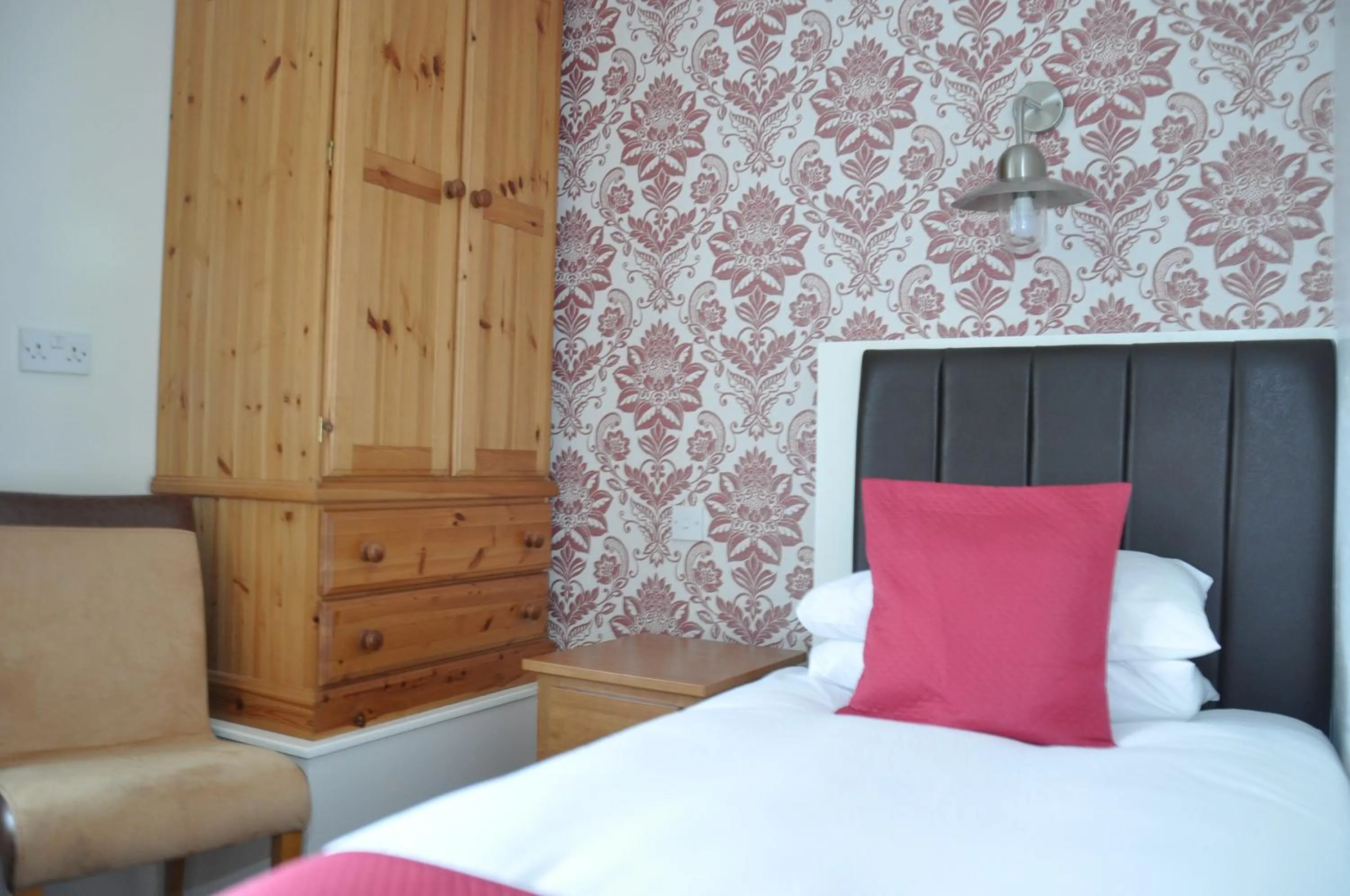 Bed in The Beaufort, Raglan