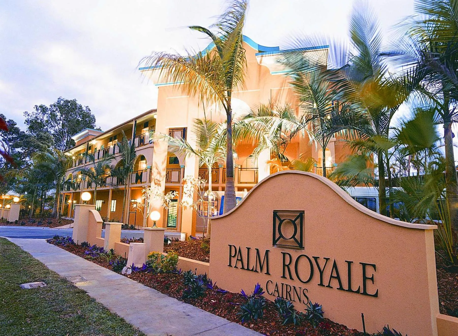 Facade/entrance in Palm Royale Cairns