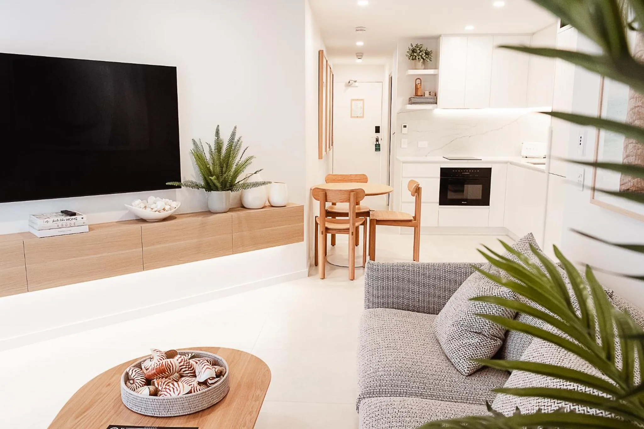 Kitchen or kitchenette in Netanya Noosa Beachfront Resort