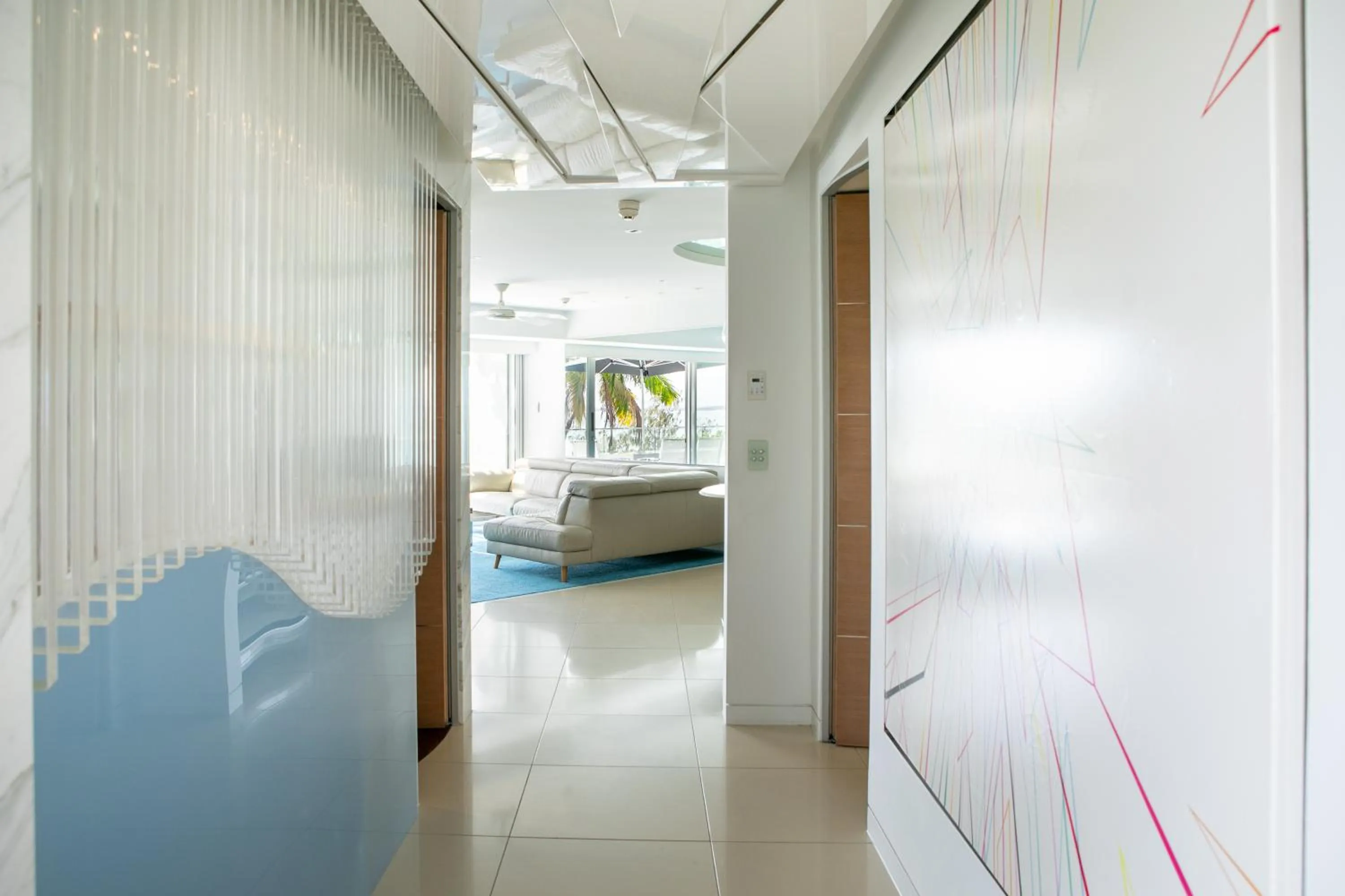 Decorative detail, Bed in Netanya Noosa Beachfront Resort