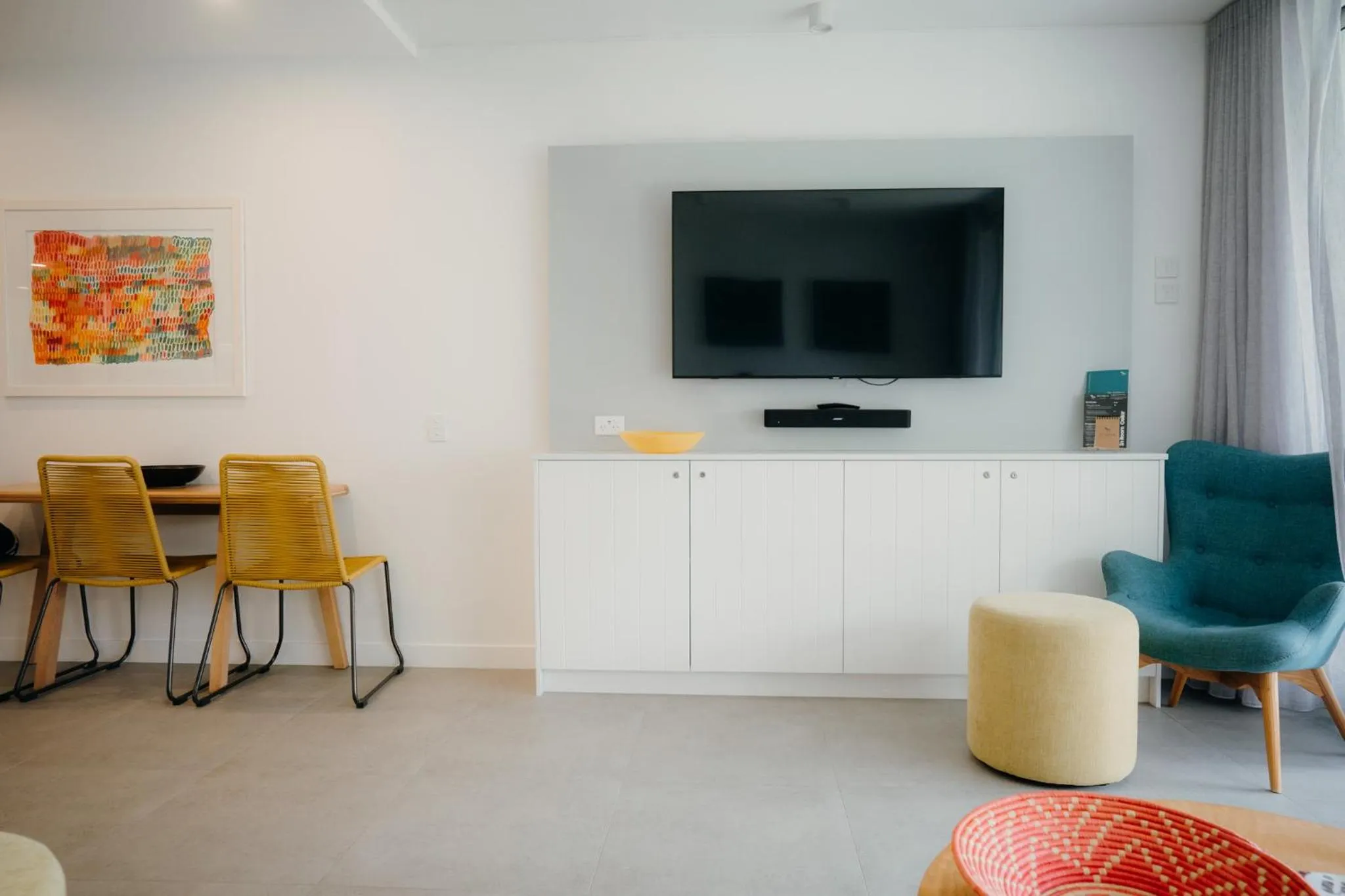 TV and multimedia in Netanya Noosa Beachfront Resort