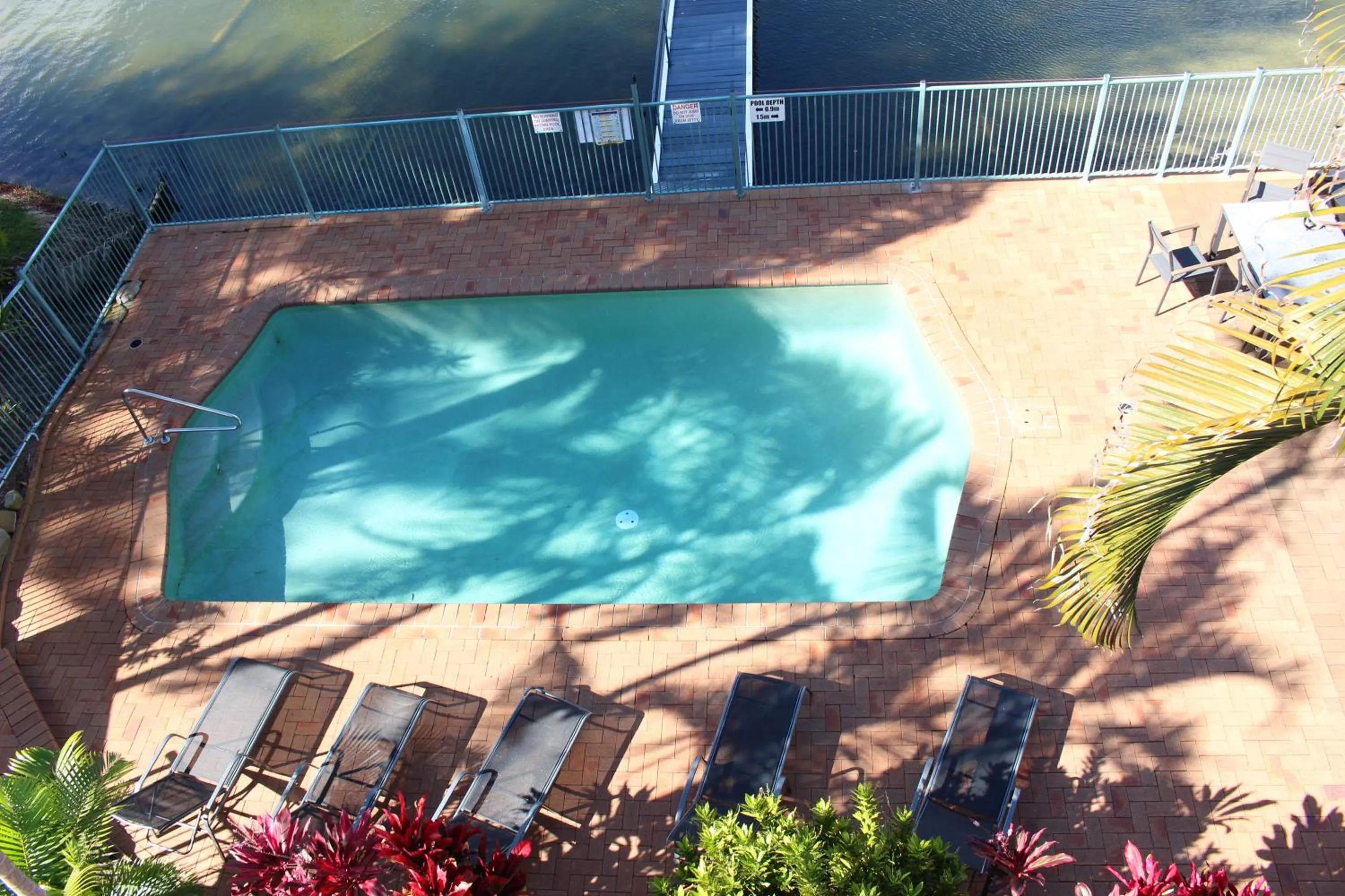 Swimming pool in Surfers Riverside