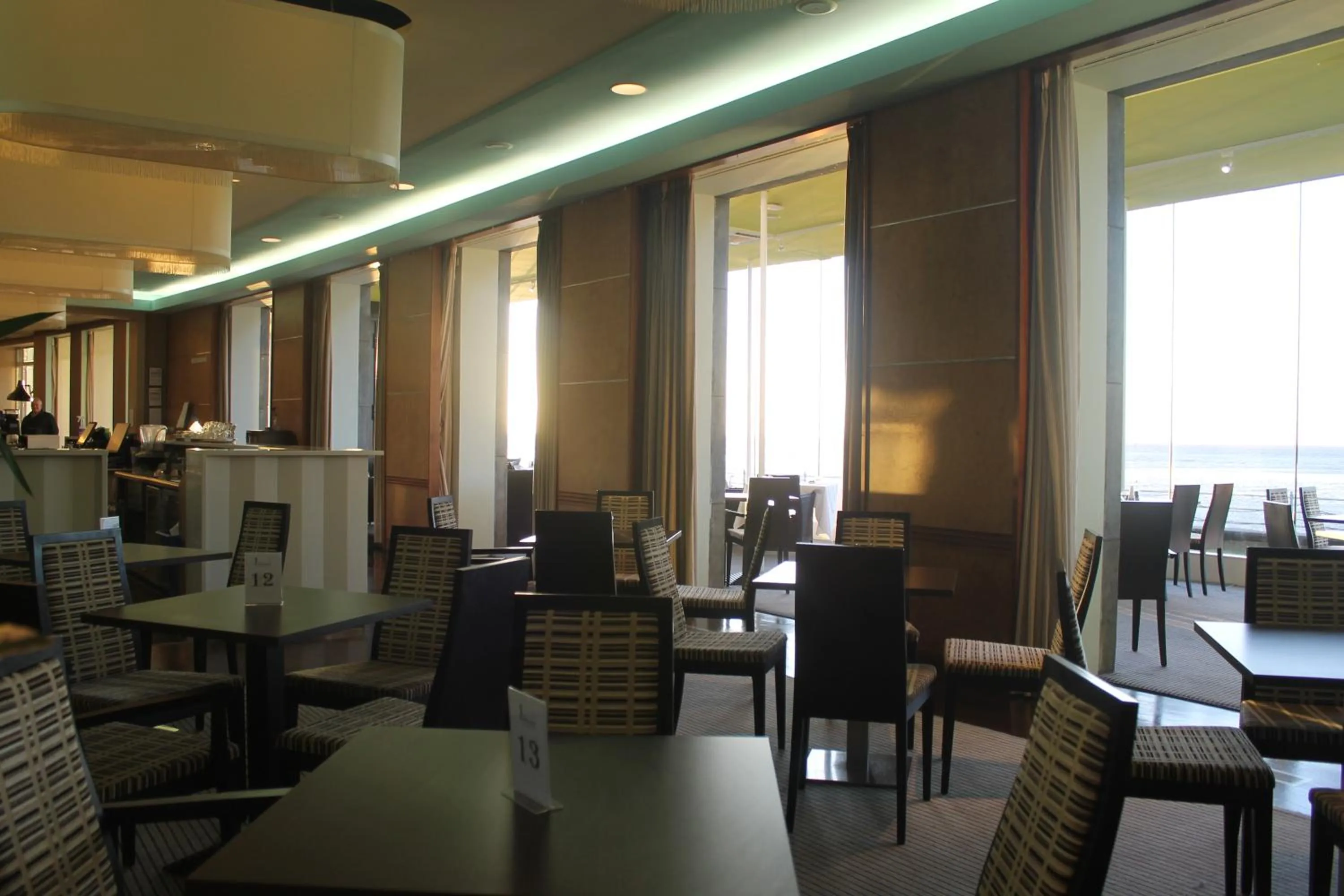 Restaurant/places to eat in The Midland