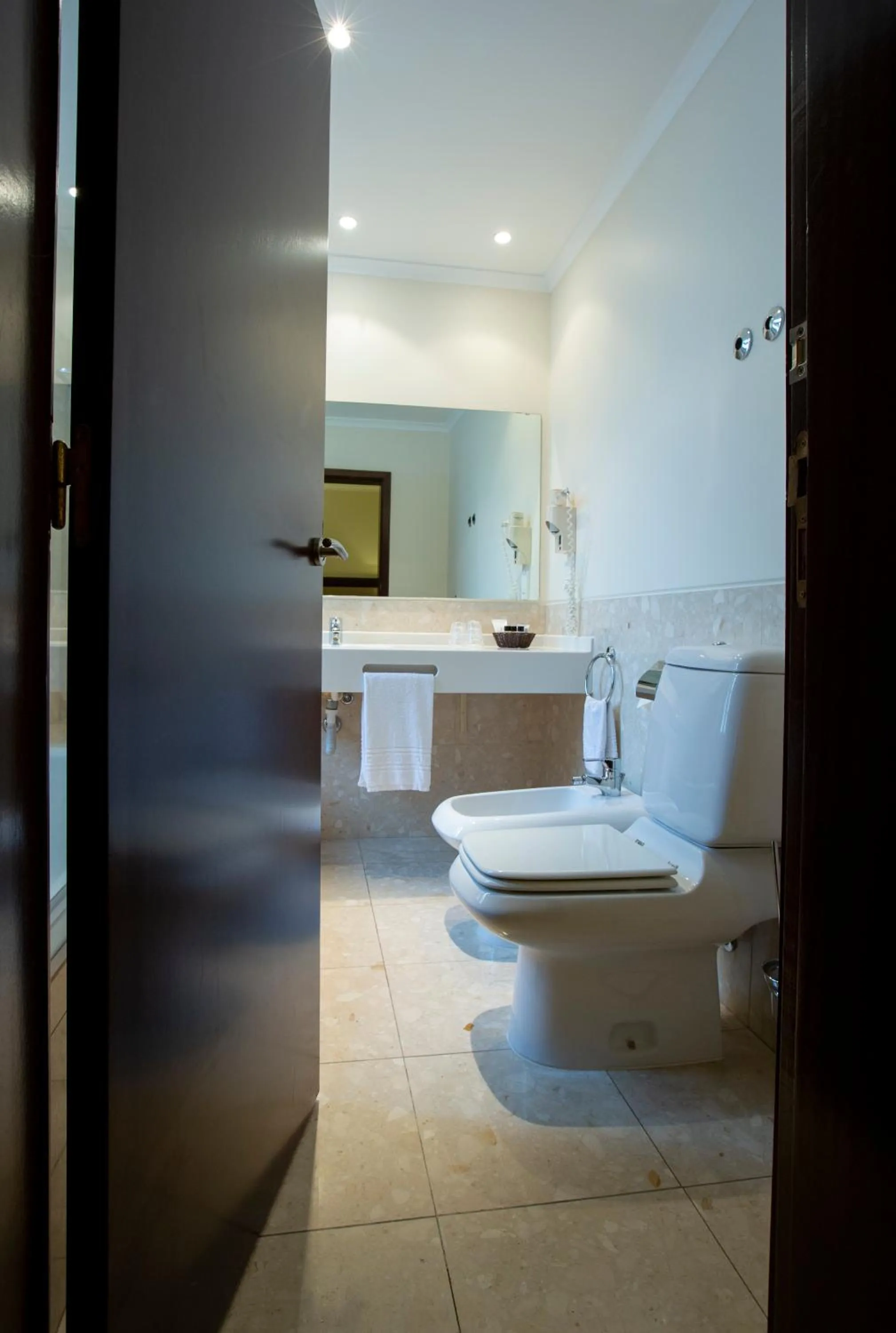 Bathroom in Veneza Hotel