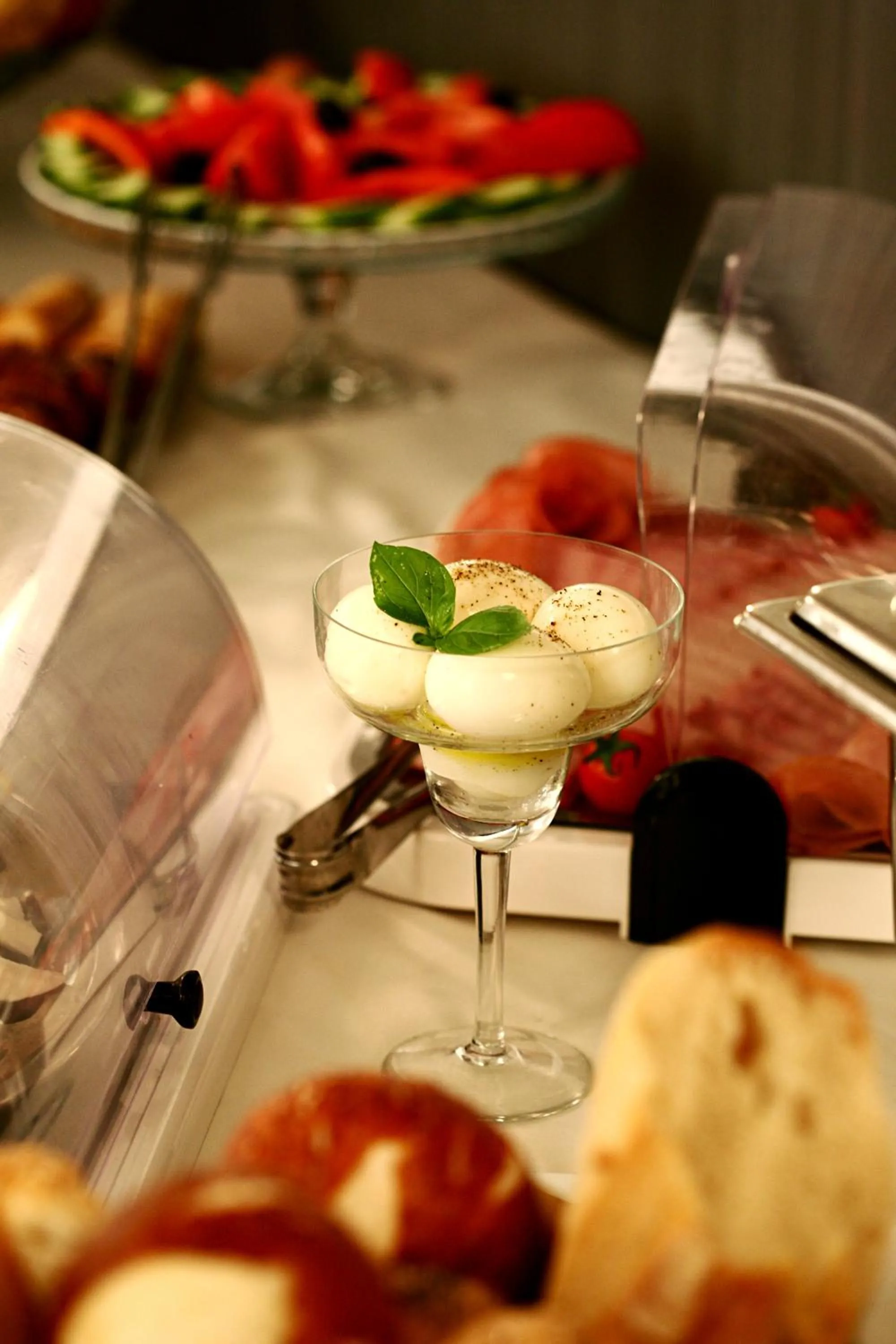 Restaurant/places to eat in Reghina Blue Hotel