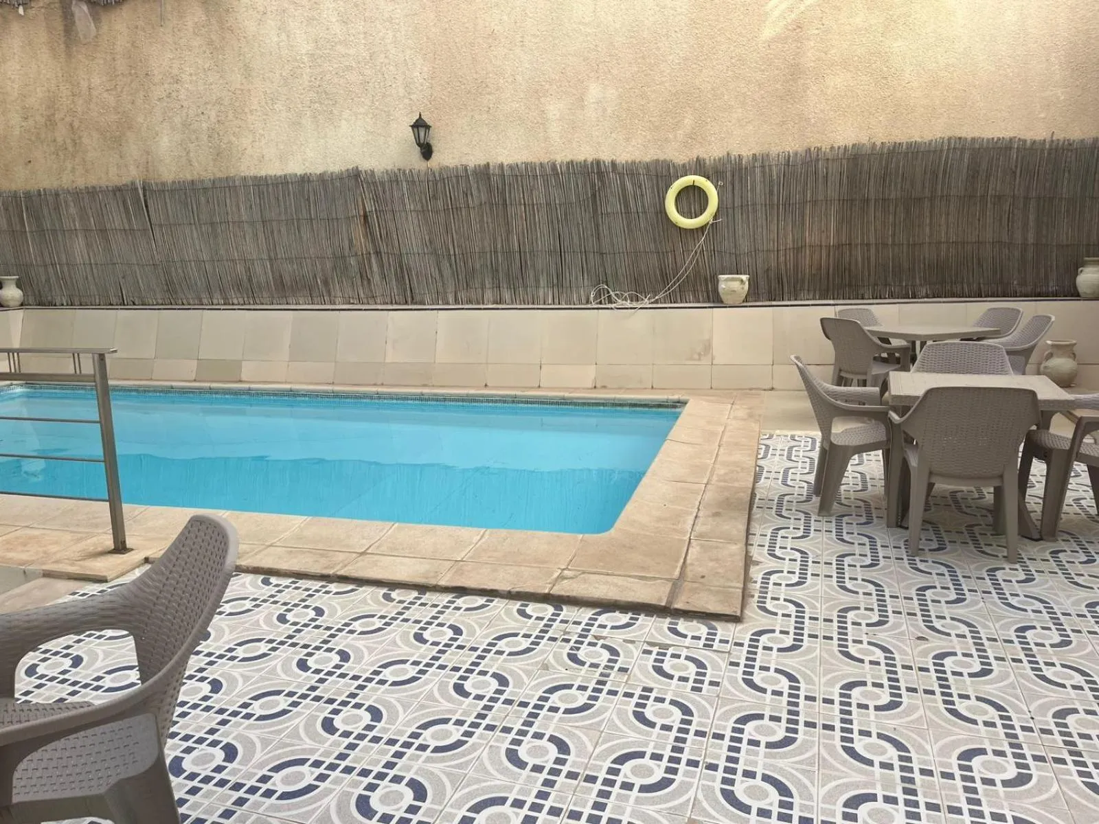 Swimming pool in Hotel Mezri