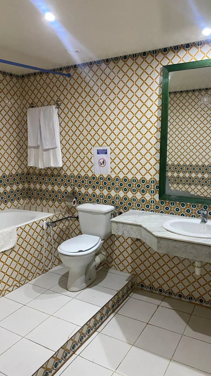Bathroom in Hotel Mezri