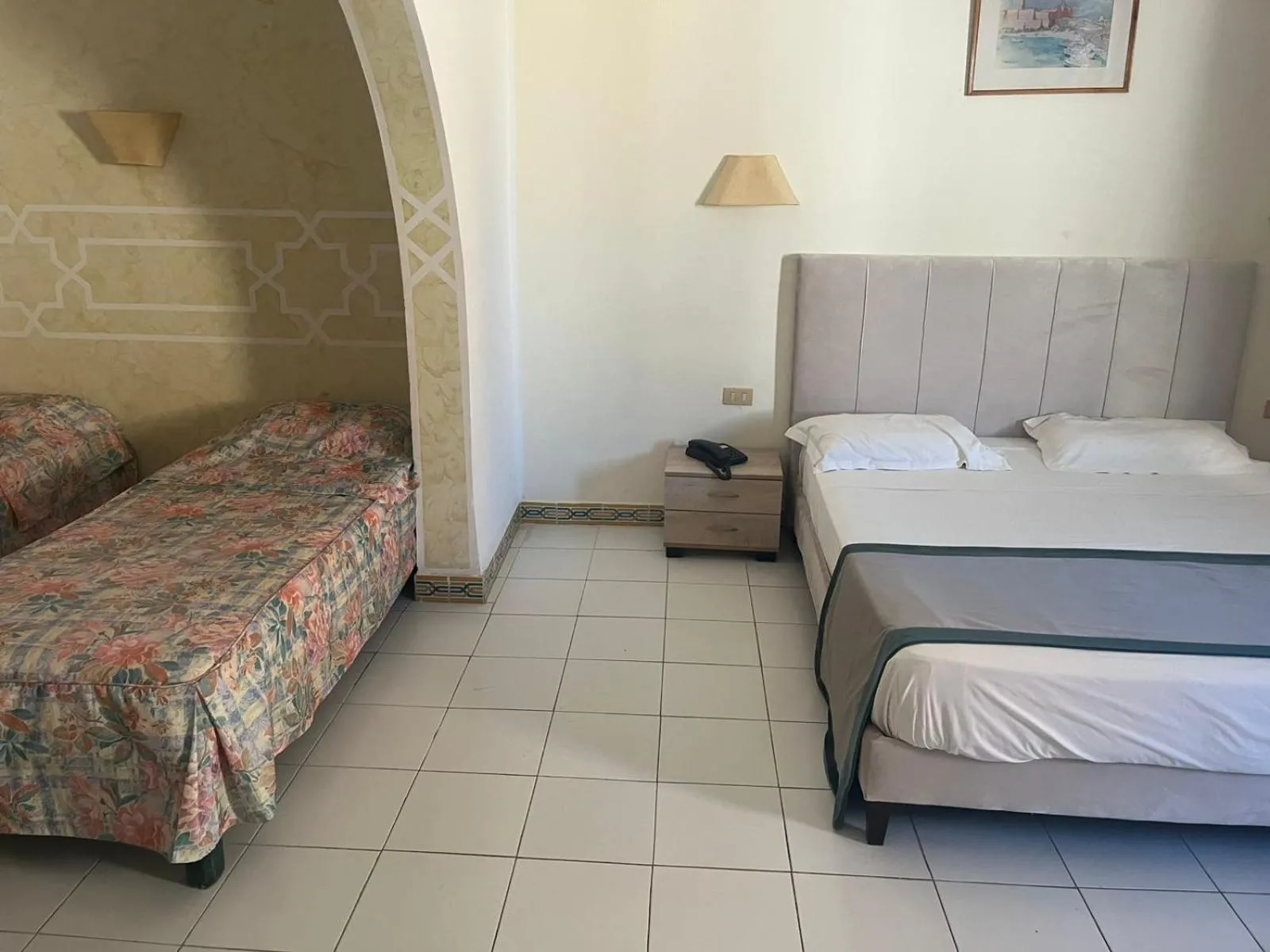 Photo of the whole room, Bed in Hotel Mezri