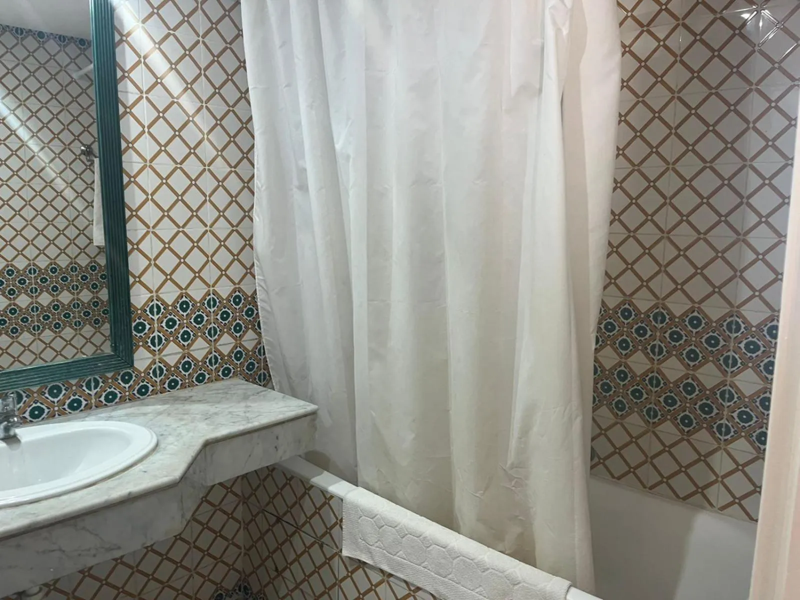 Bathroom in Hotel Mezri