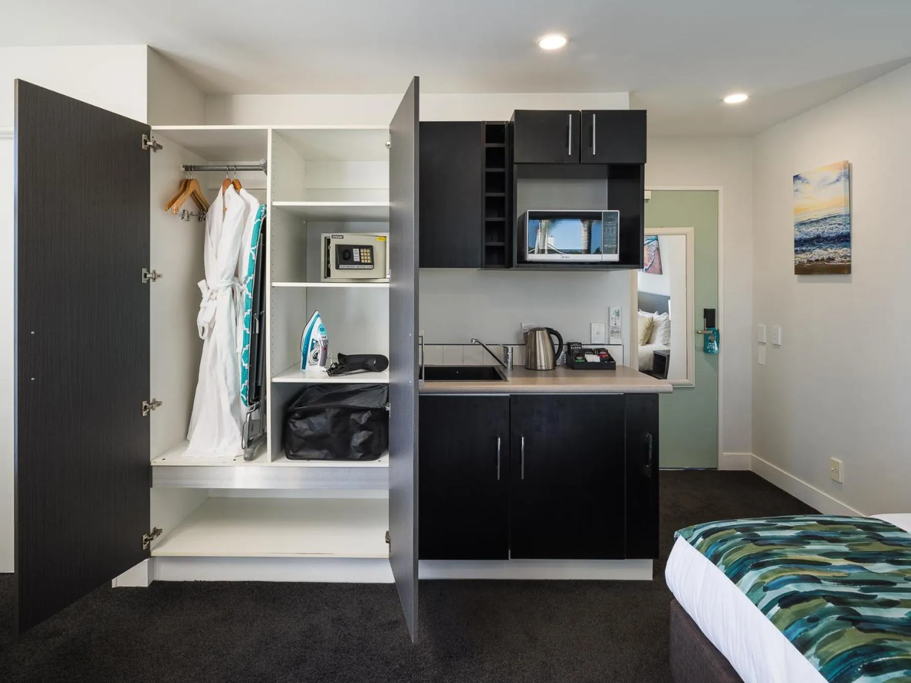 Area and facilities, Bed in Carnmore Hotel Takapuna