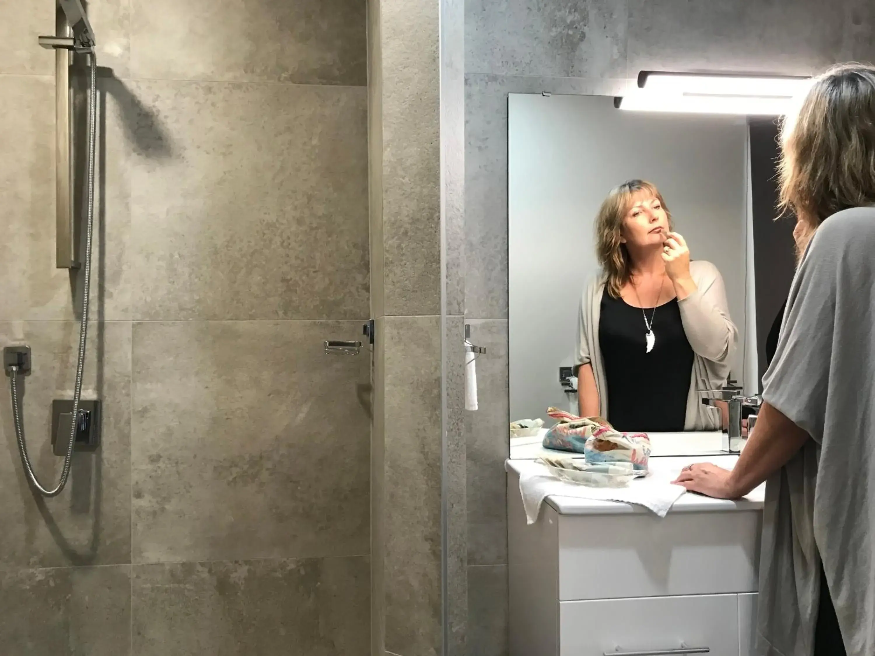 Deluxe Room in Carnmore Hotel Takapuna Deluxe Room in Carnmore Hotel Takapuna