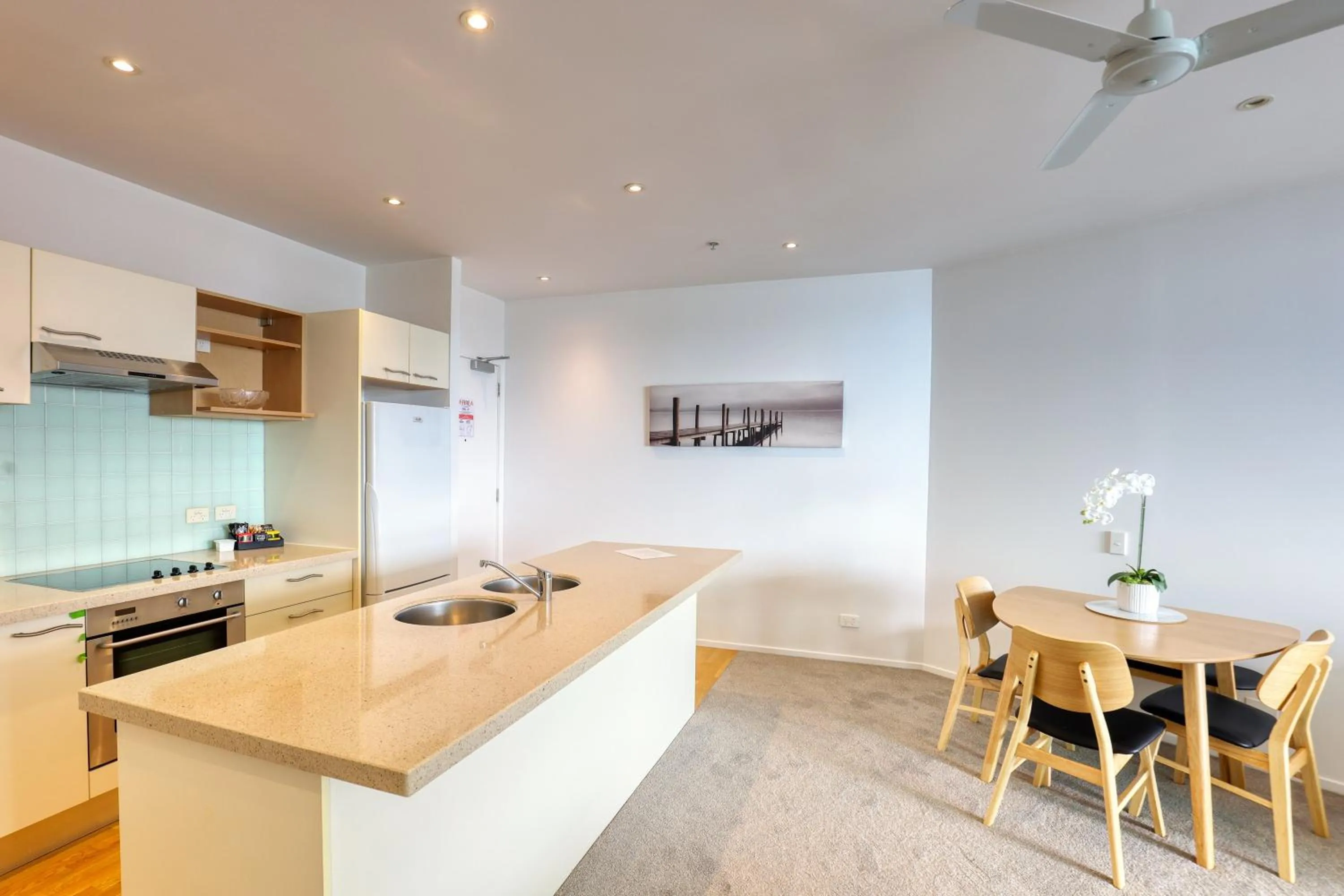 Kitchen or kitchenette in Marsden Suites Nautilus Orewa