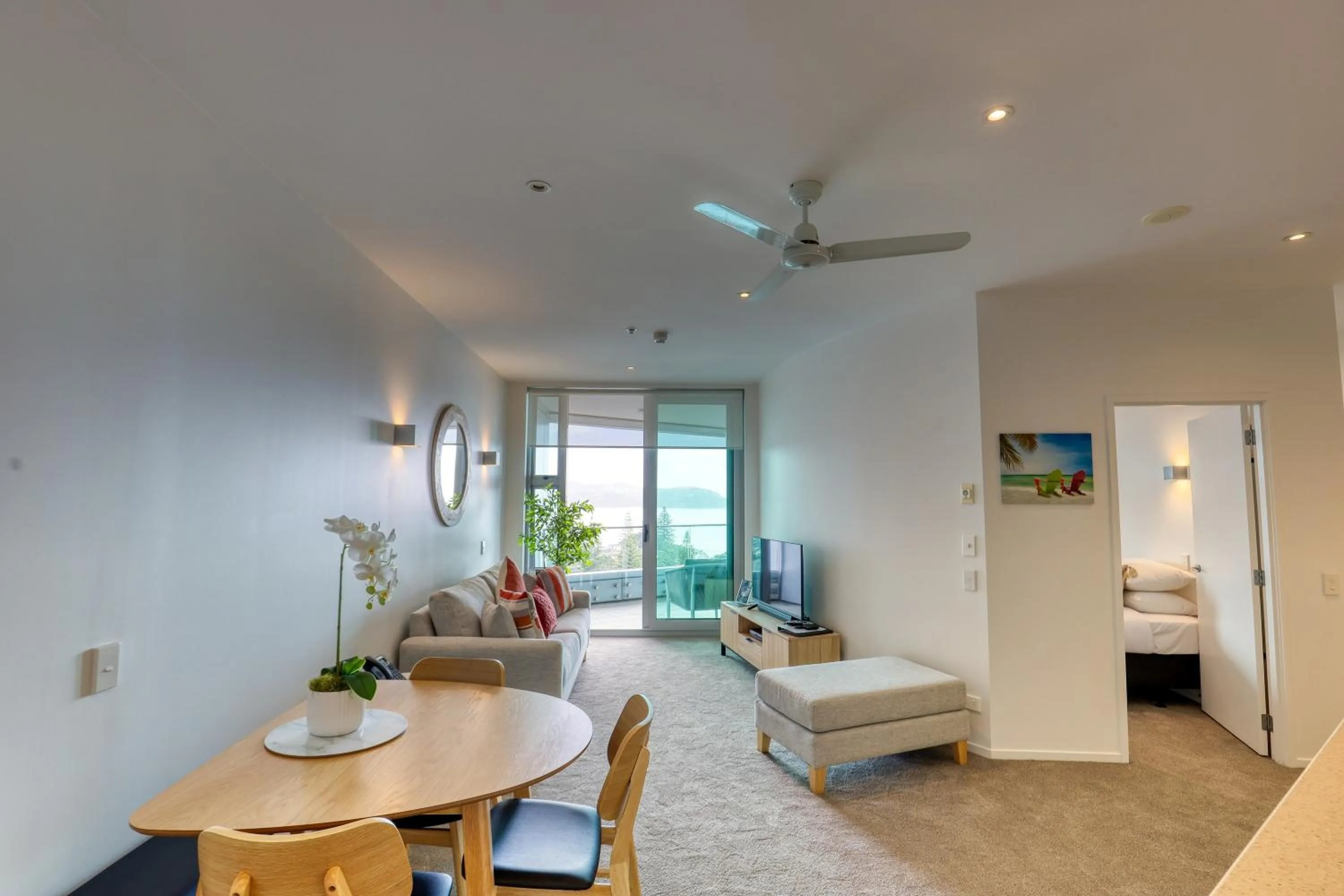 TV and multimedia in Marsden Suites Nautilus Orewa