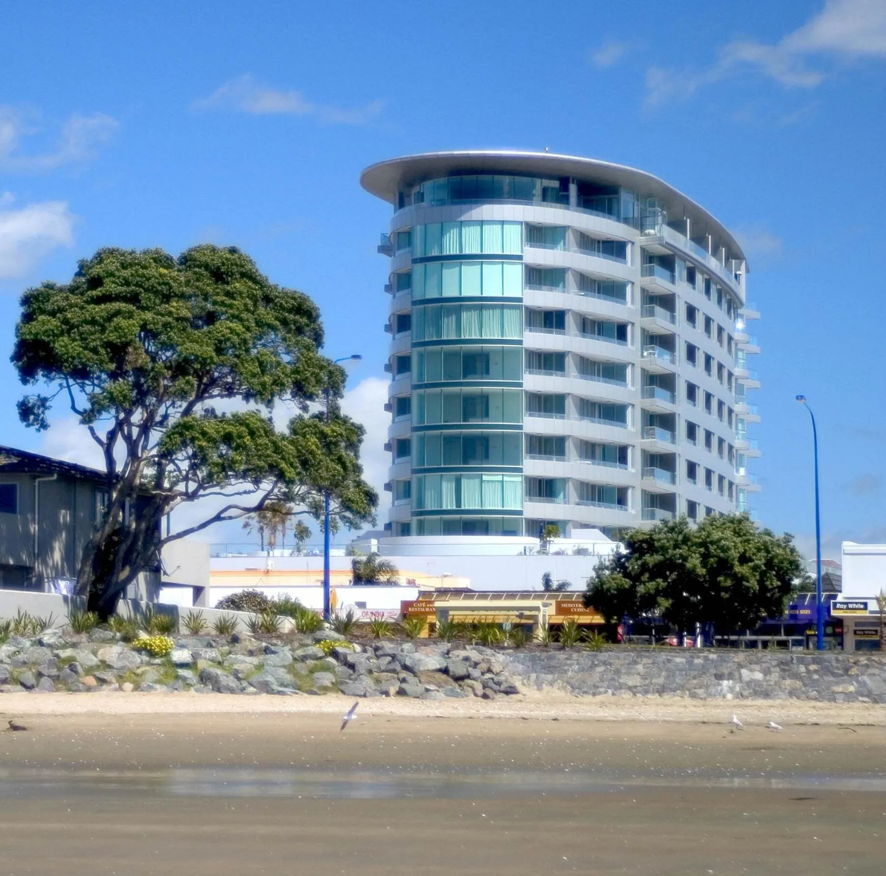 Facade/entrance in Marsden Suites Nautilus Orewa