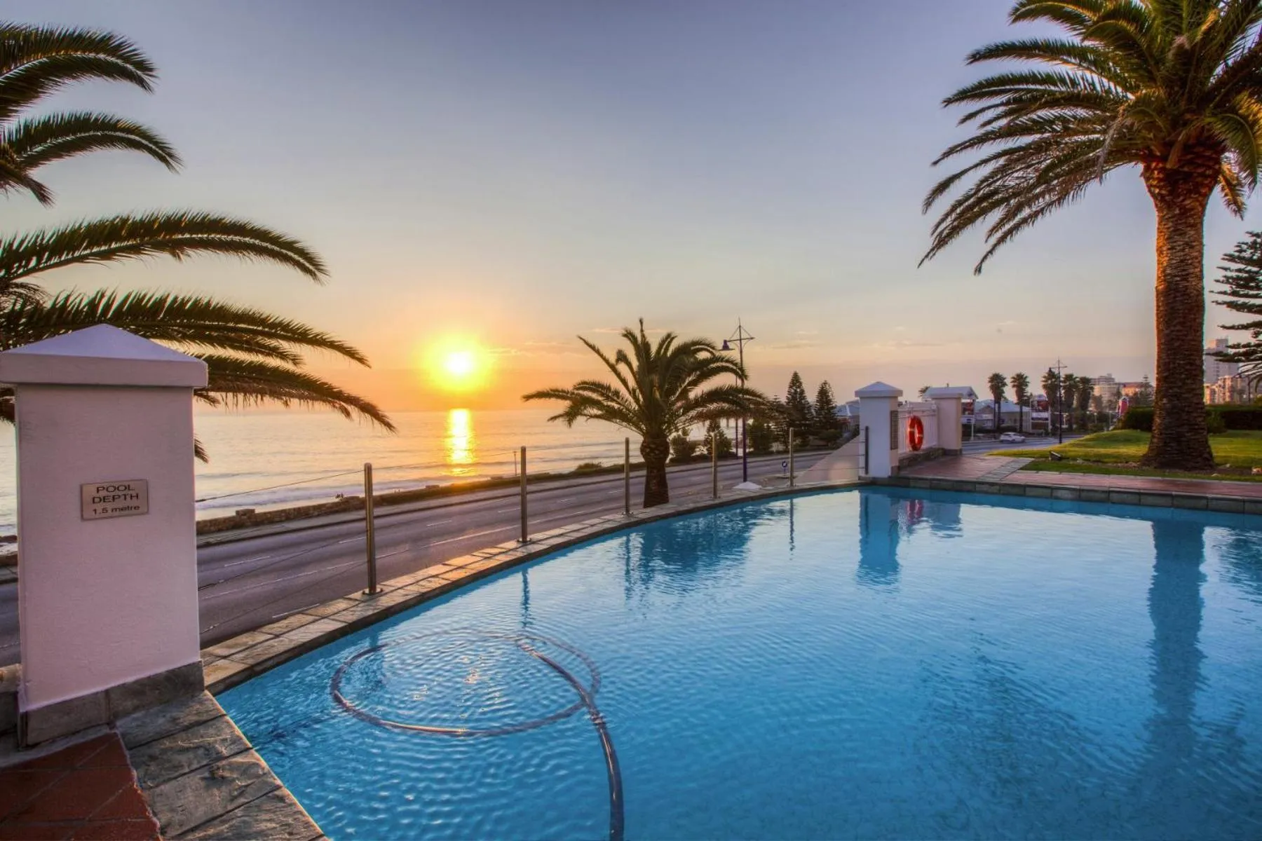 Swimming pool in Courtyard Hotel Gqeberha