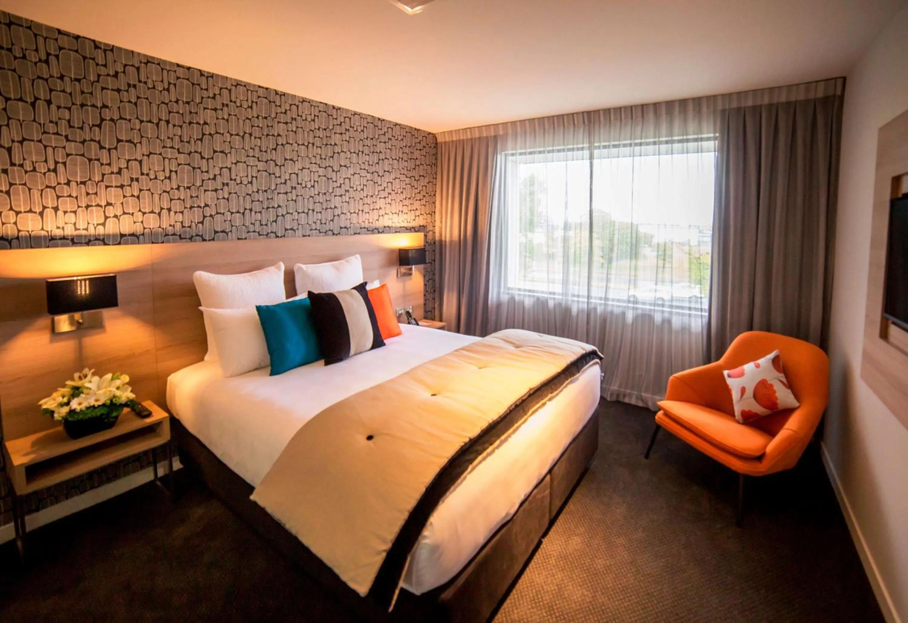 Photo of the whole room, Bed in Sudima Hotel Christchurch Airport