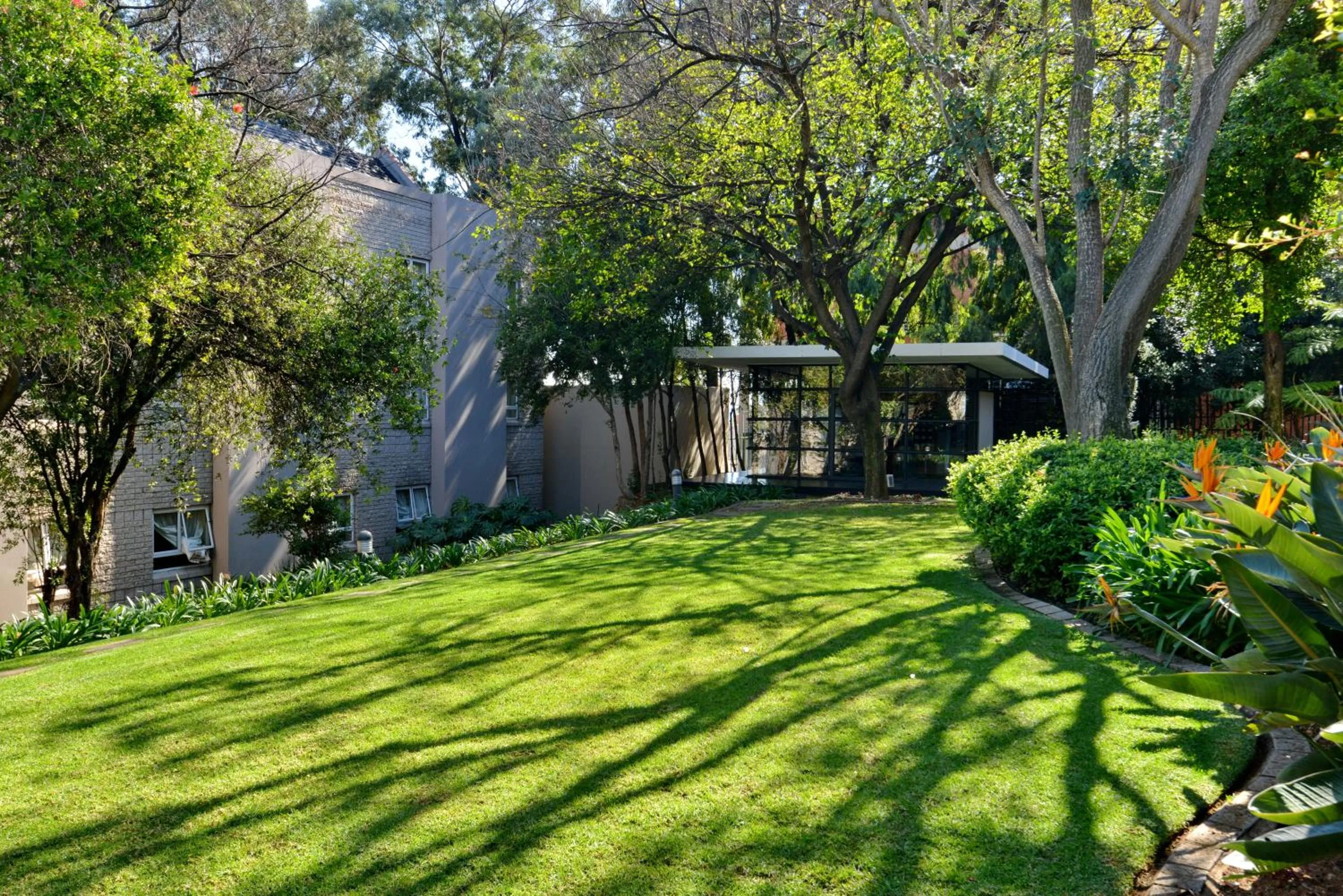 Garden in City Lodge Hotel Johannesburg Airport, Barbara Road