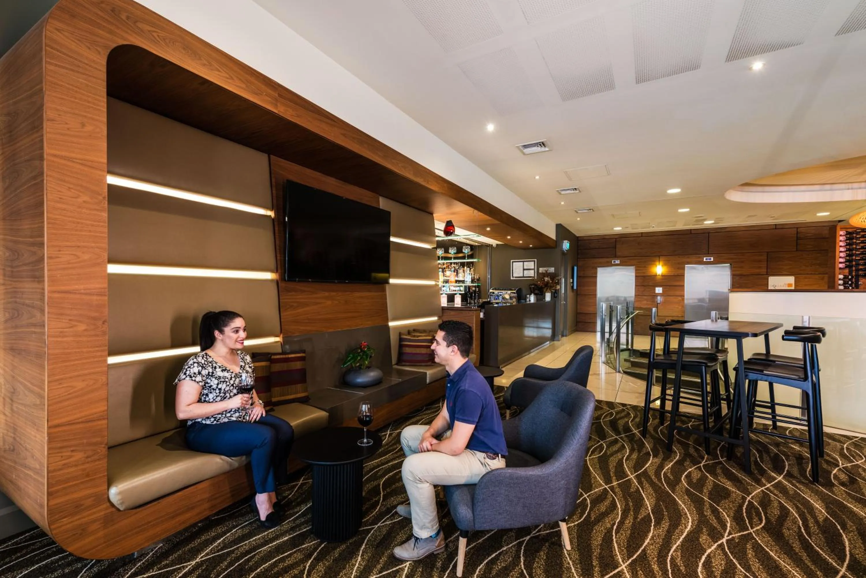 Restaurant/places to eat in Novotel Christchurch Cathedral Square