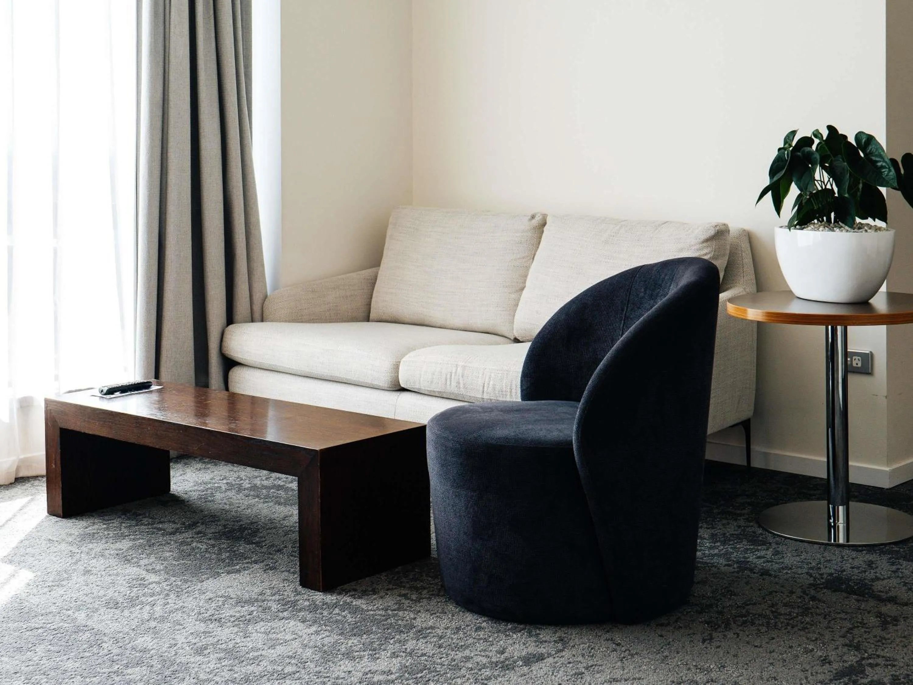 Bedroom in Novotel Christchurch Cathedral Square