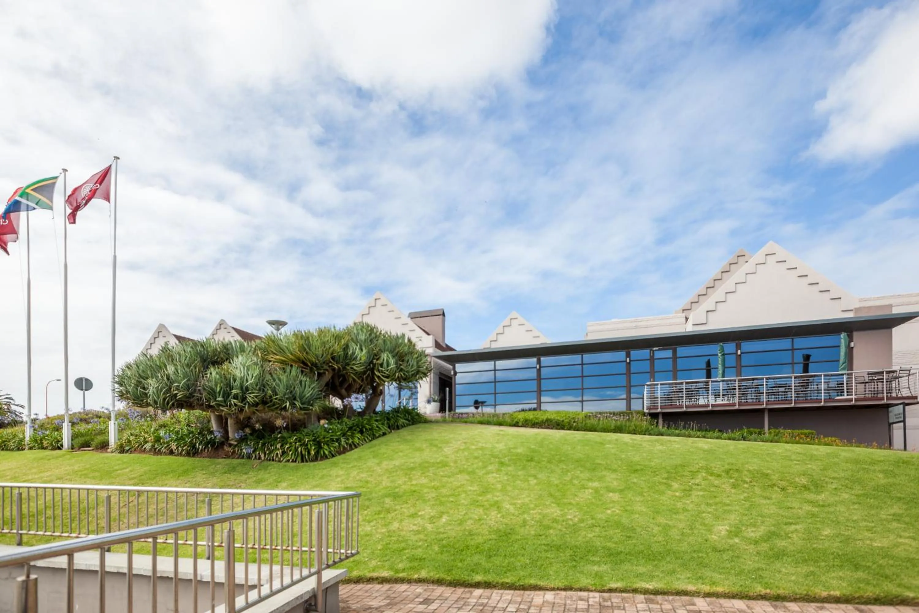 Property building in City Lodge Hotel Gqeberha