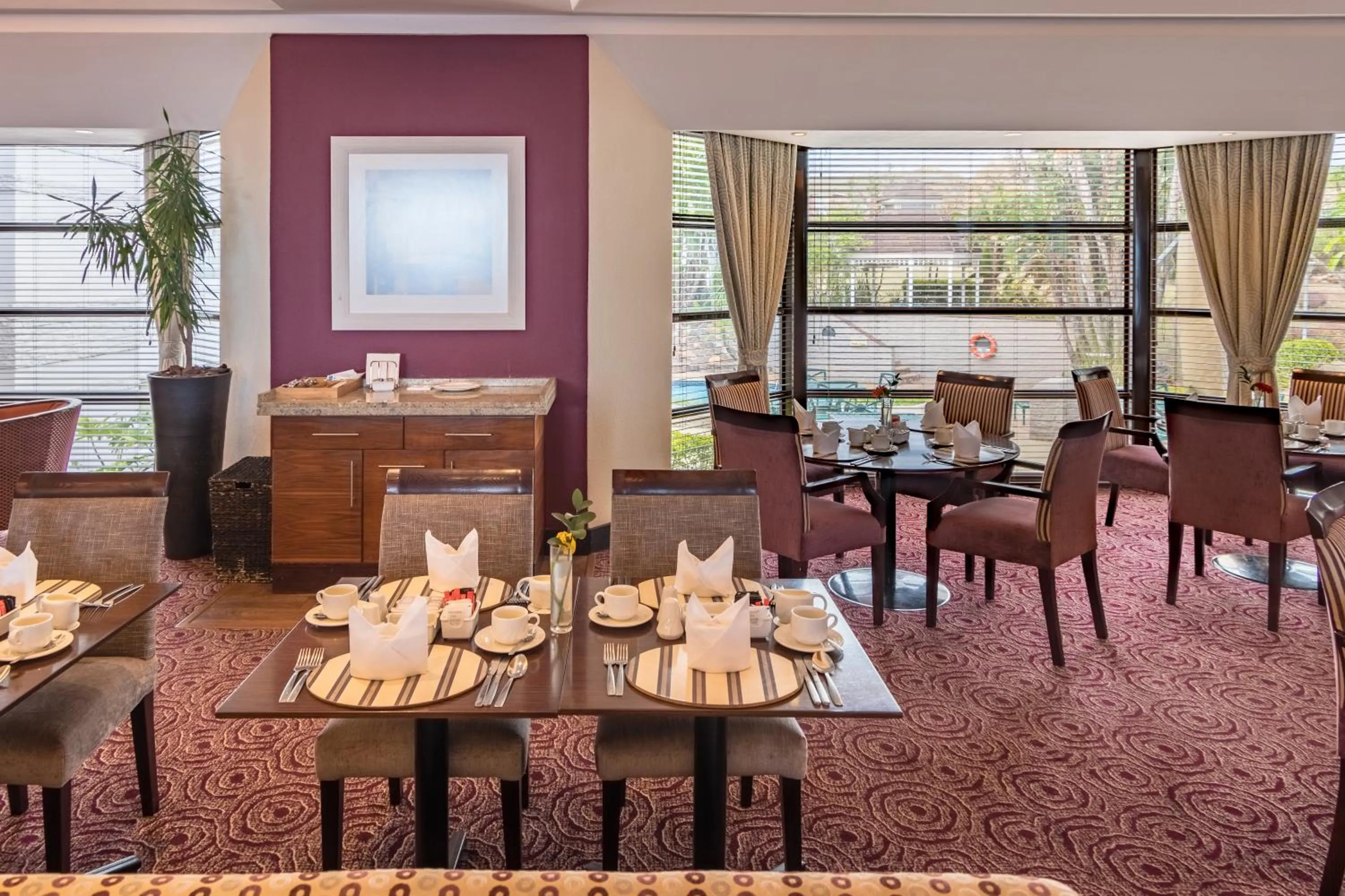 Restaurant/places to eat in City Lodge Hotel Gqeberha