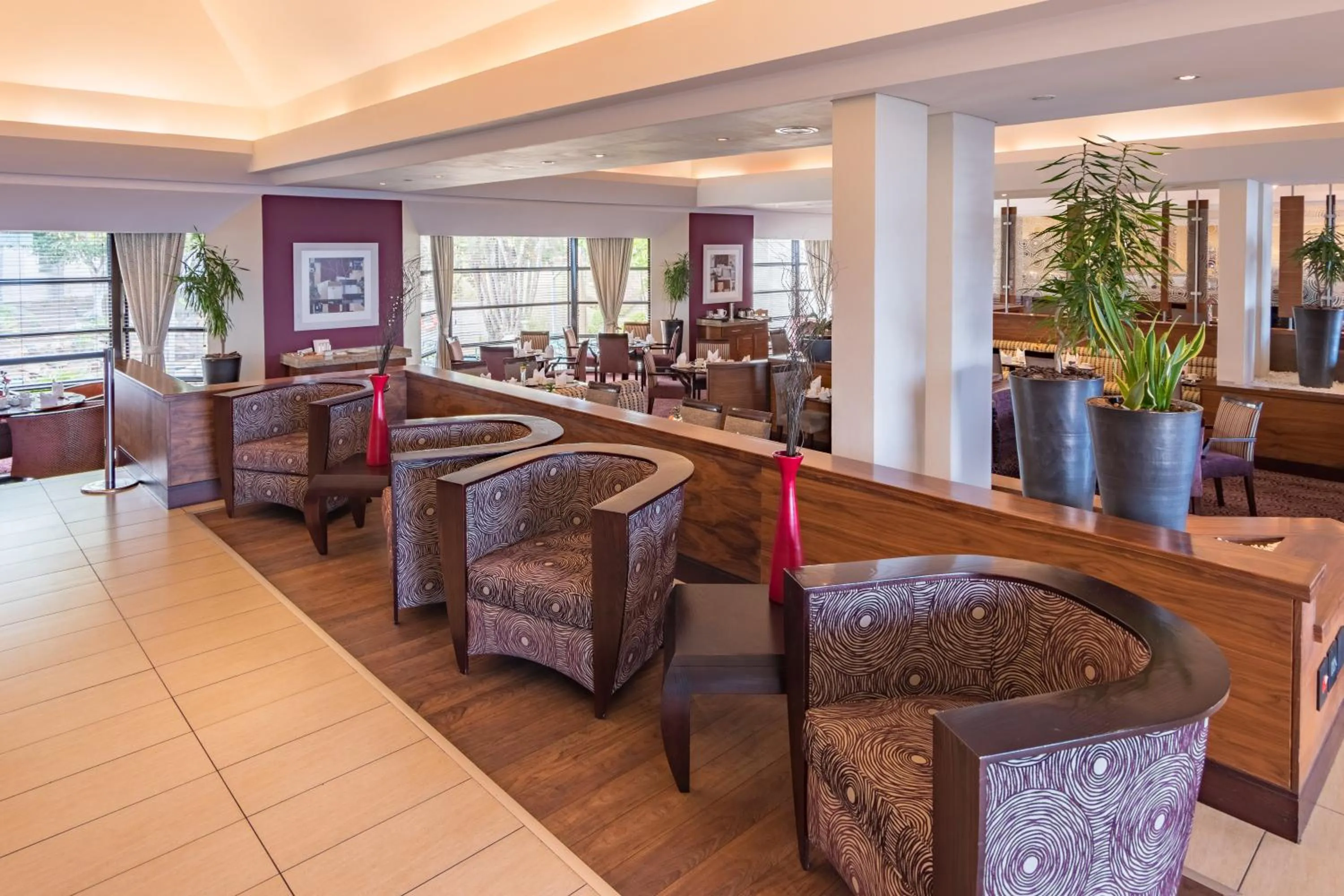 Lobby or reception in City Lodge Hotel Gqeberha