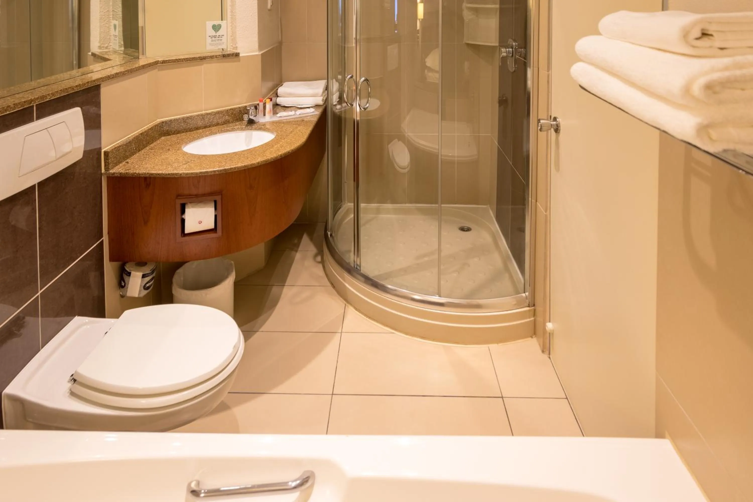 Double Room - Smoking in City Lodge Hotel Gqeberha