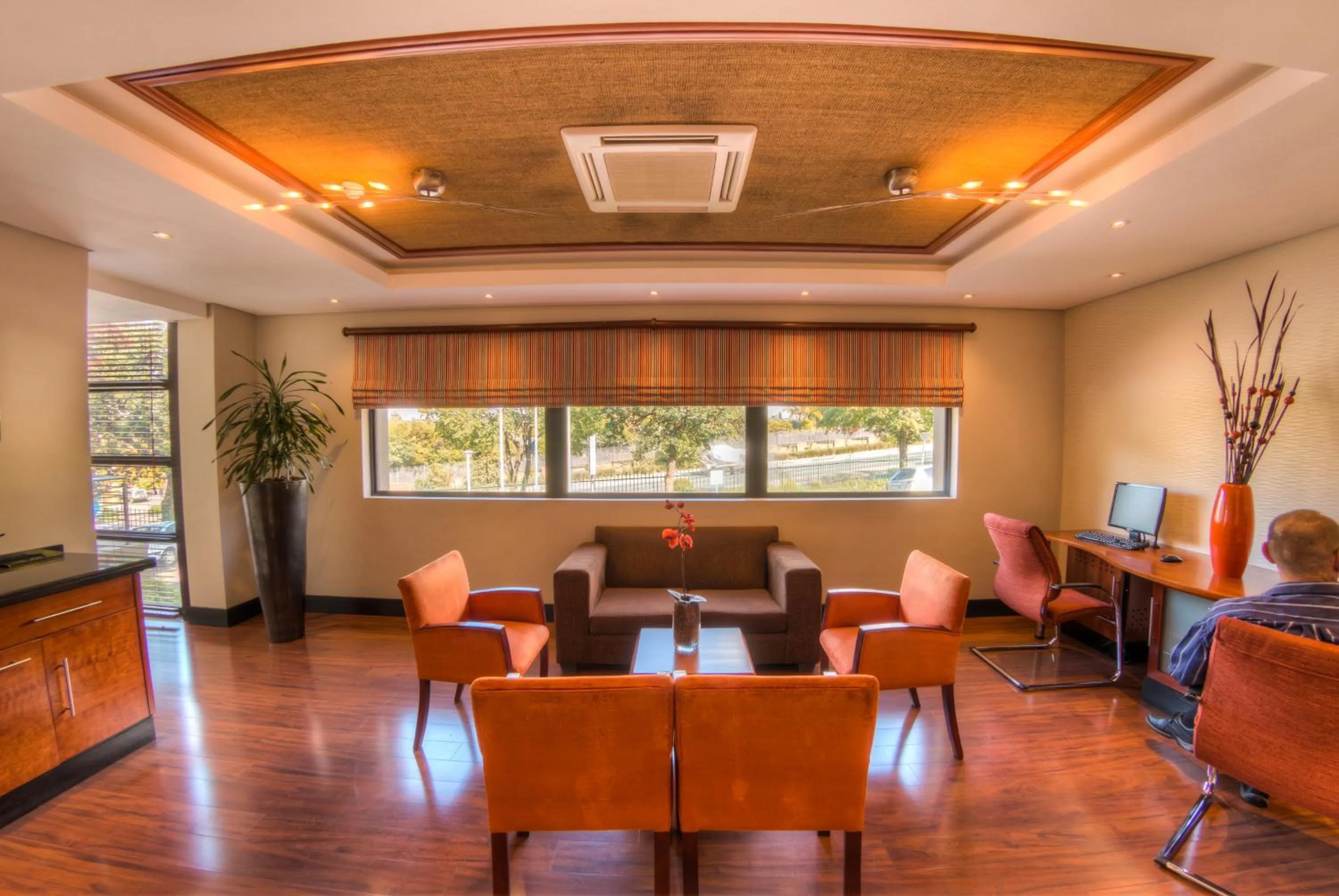 Lounge or bar in City Lodge Hotel Sandton, Katherine Street