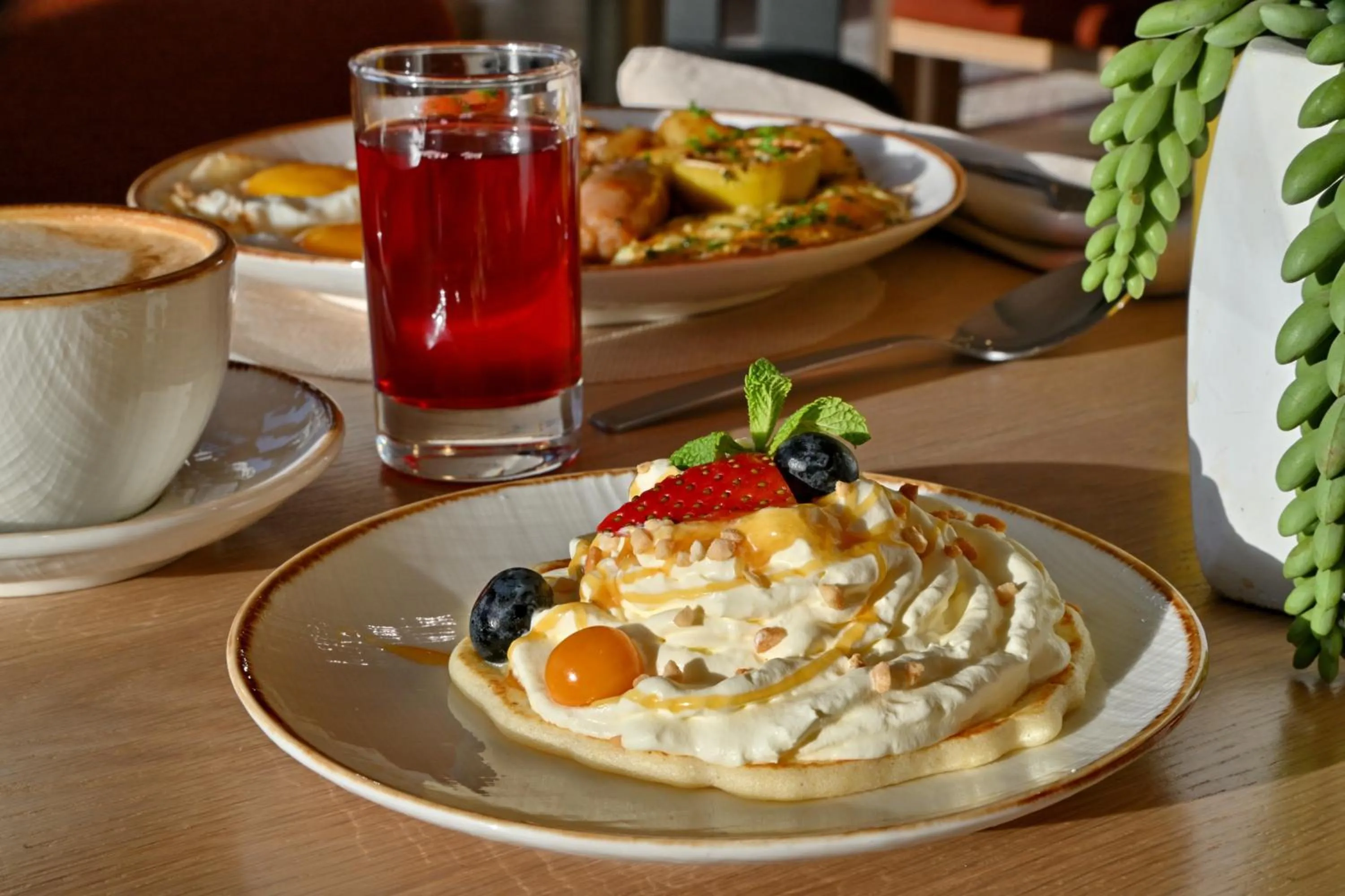 Coffee/tea facilities in City Lodge Hotel V&A Waterfront